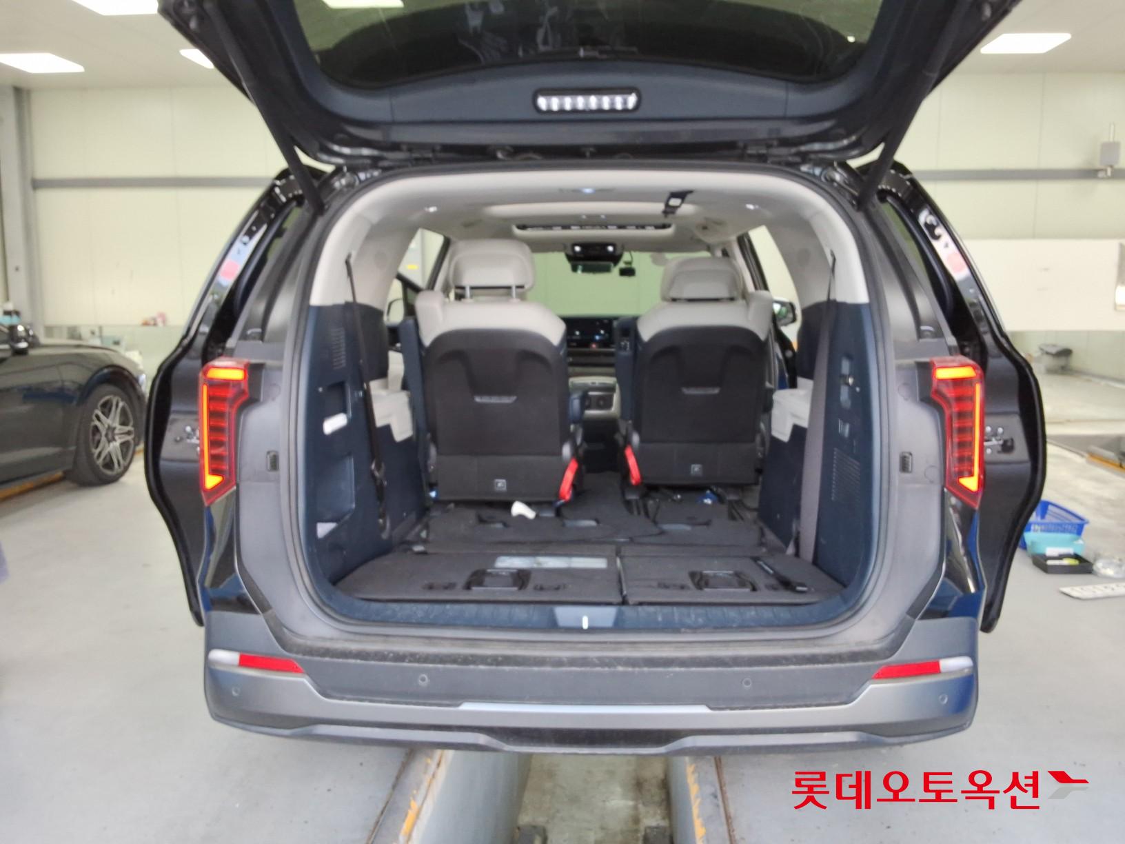 2025 - kia carnival