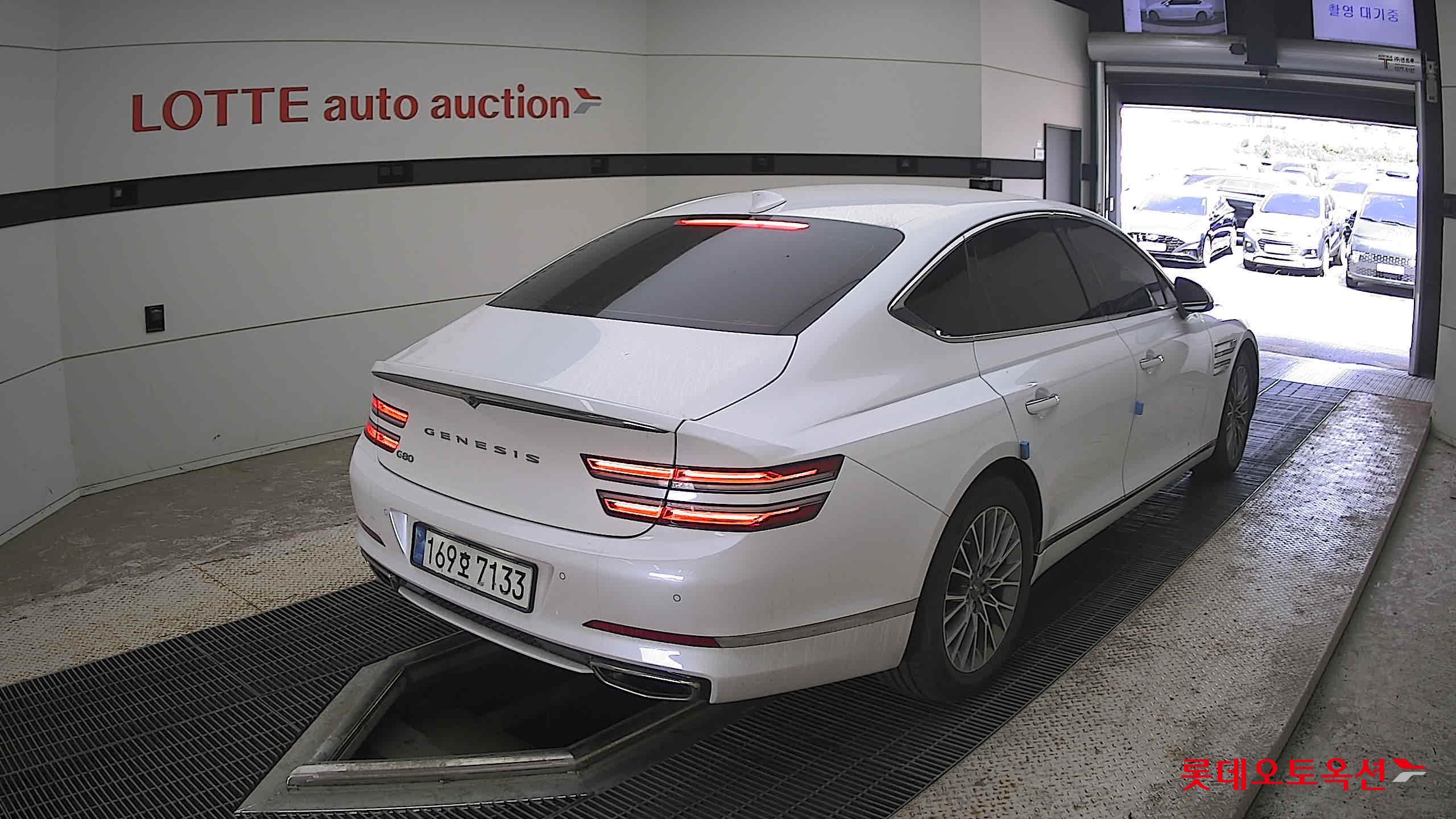 2022 - genesis g80