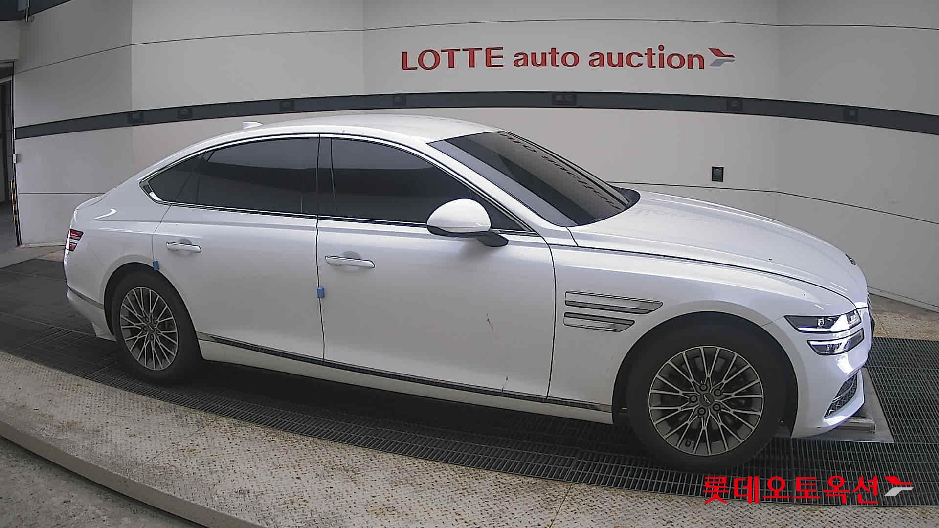 2022 - genesis g80