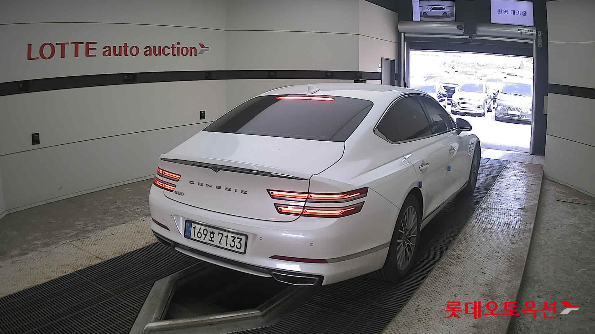 2022 - genesis g80