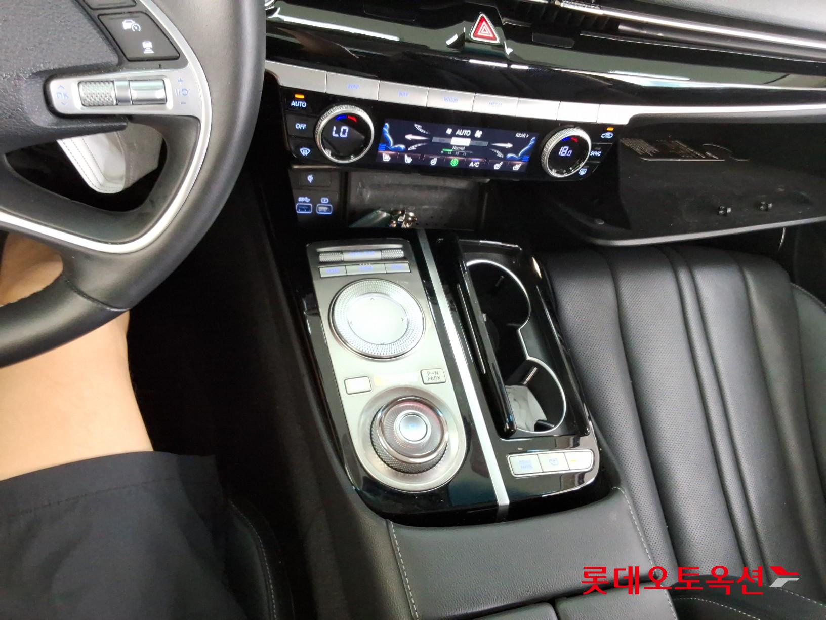2022 - genesis g80