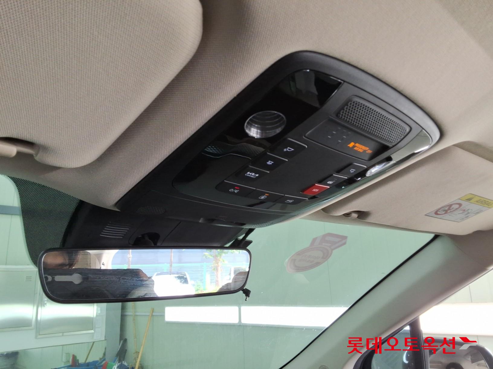 2023 - kia carnival