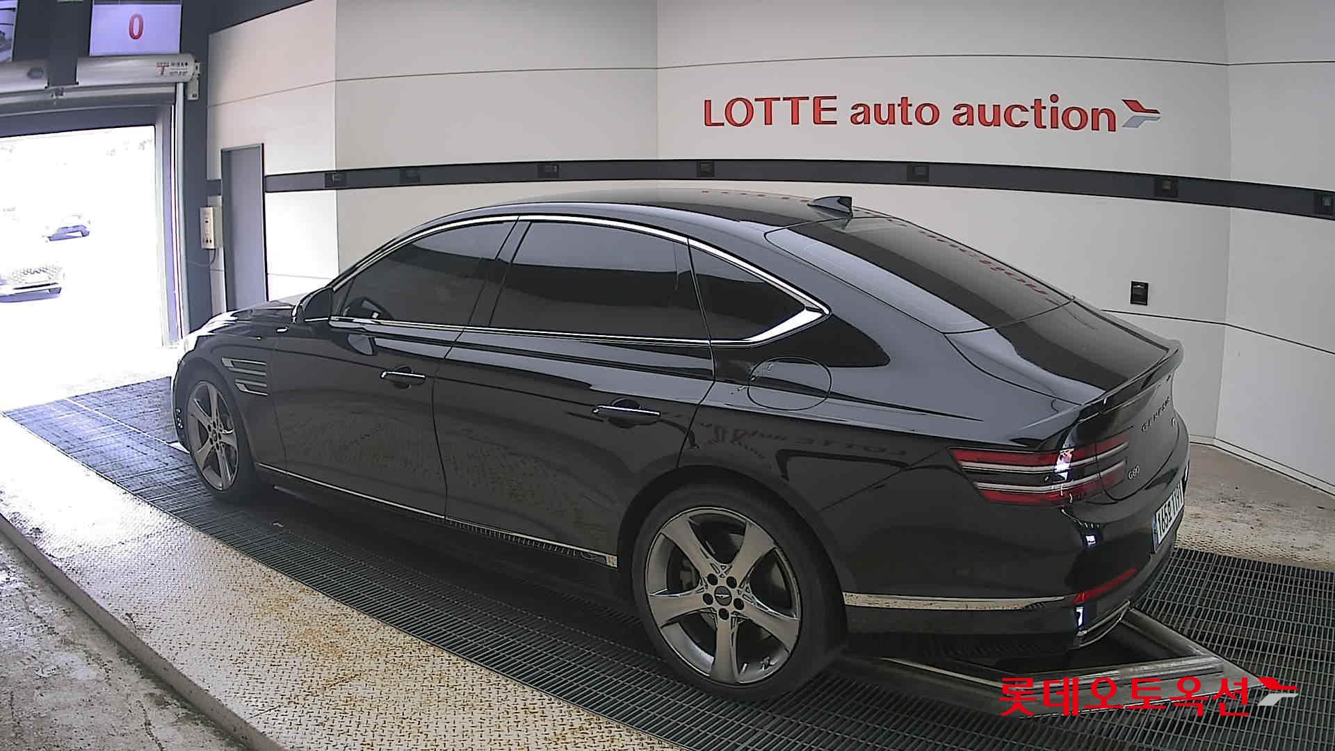 2022 - genesis g80