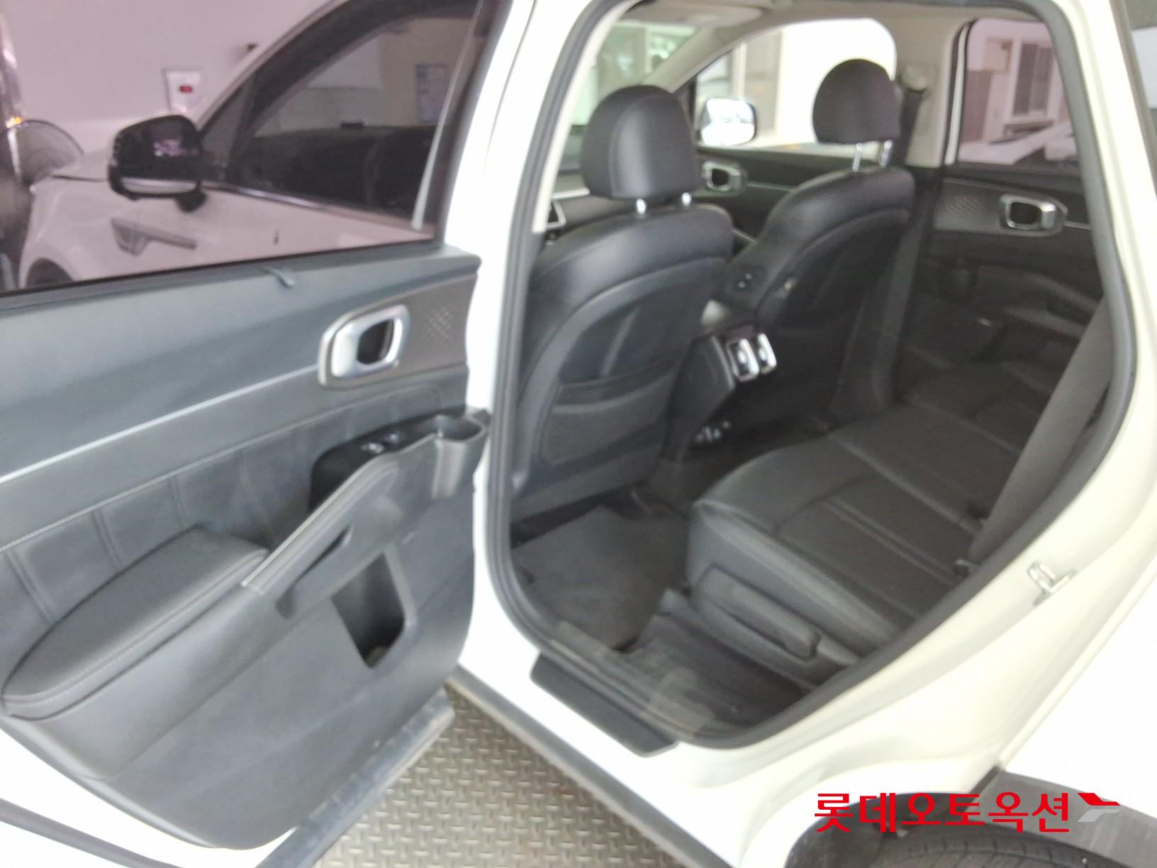 2021 - kia sorento