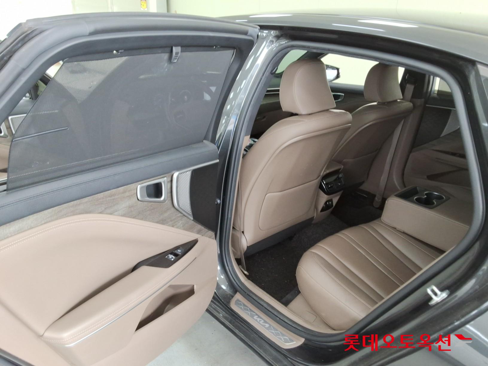 2023 - kia k8