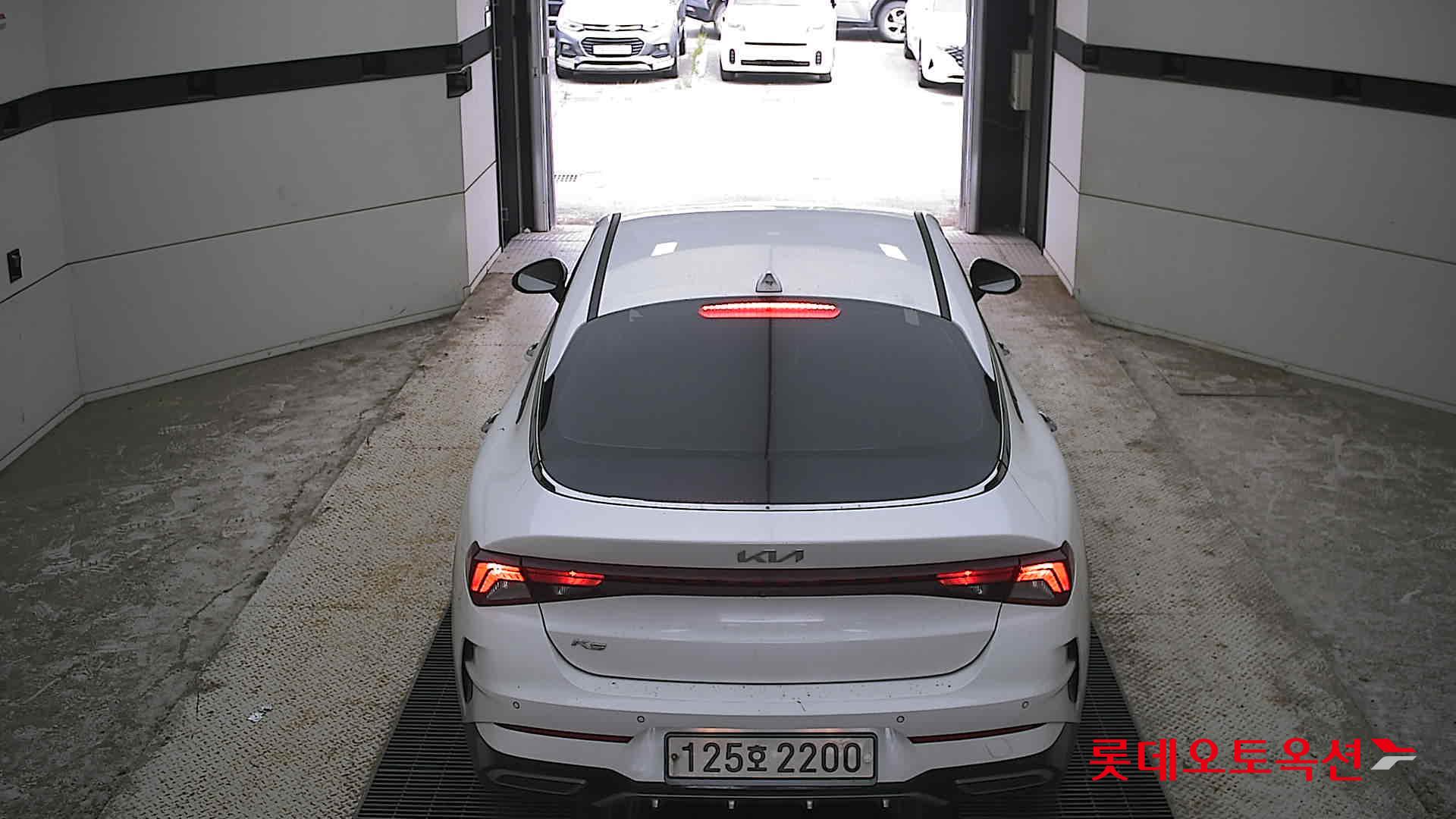 2022 - kia k5