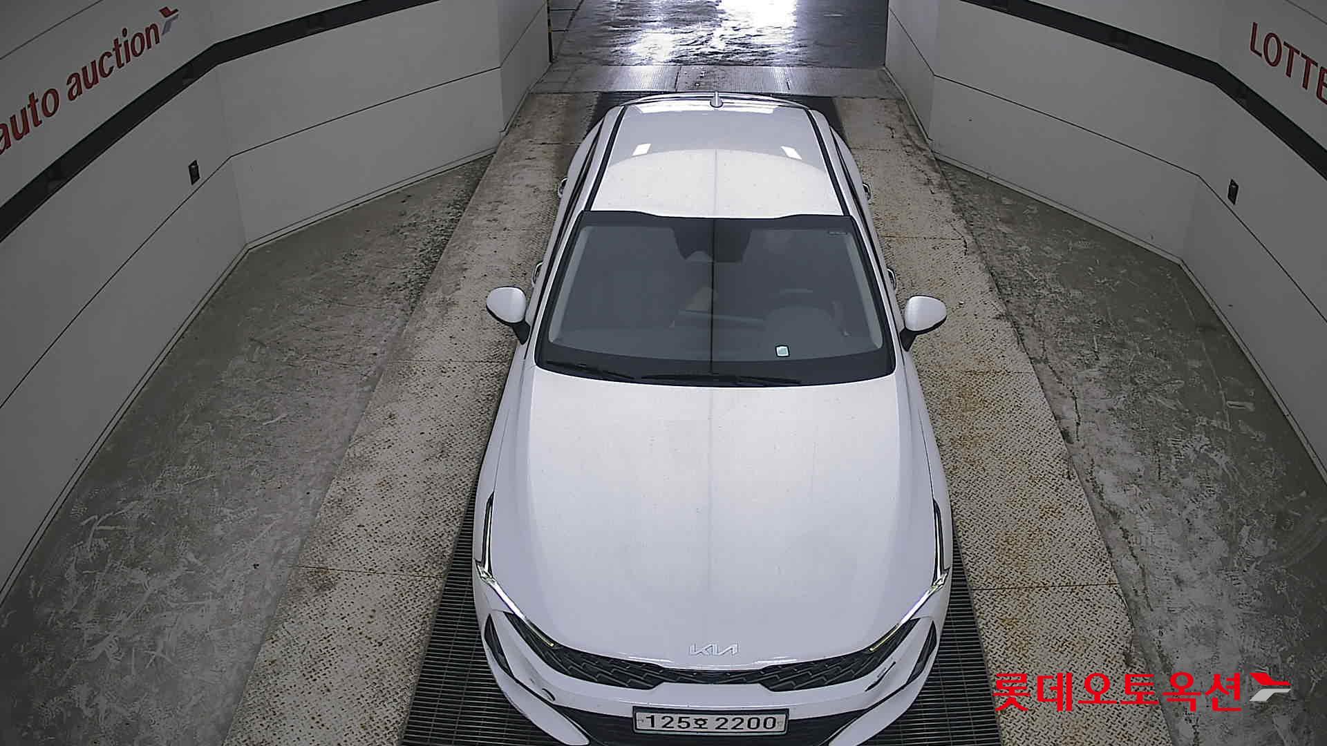 2022 - kia k5