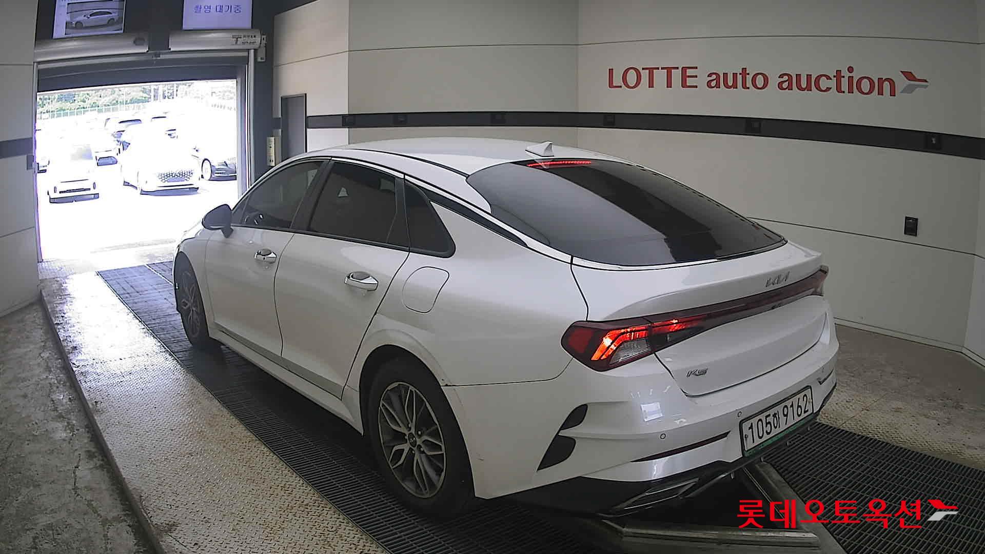 2022 - kia k5