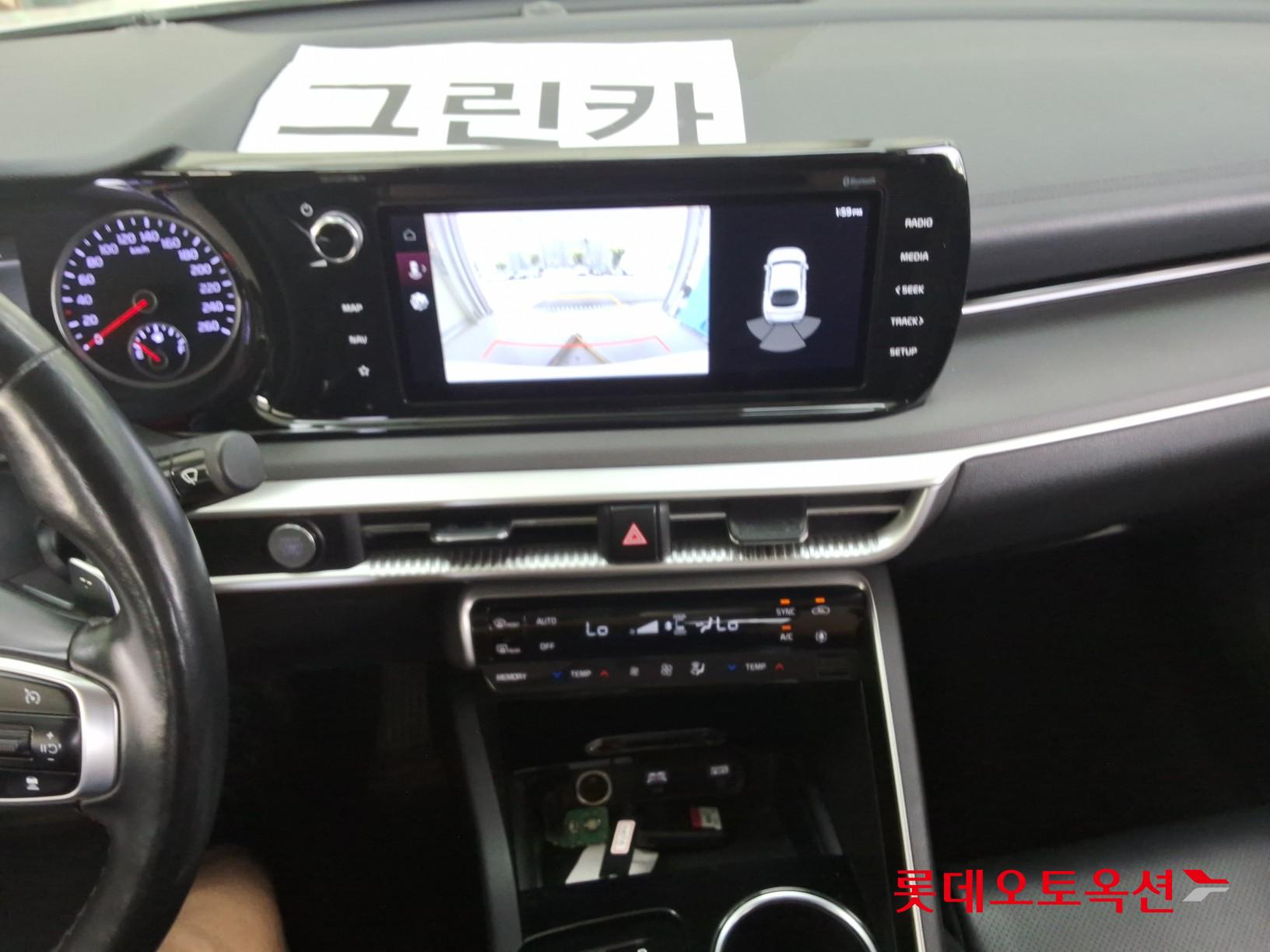 2022 - kia k5