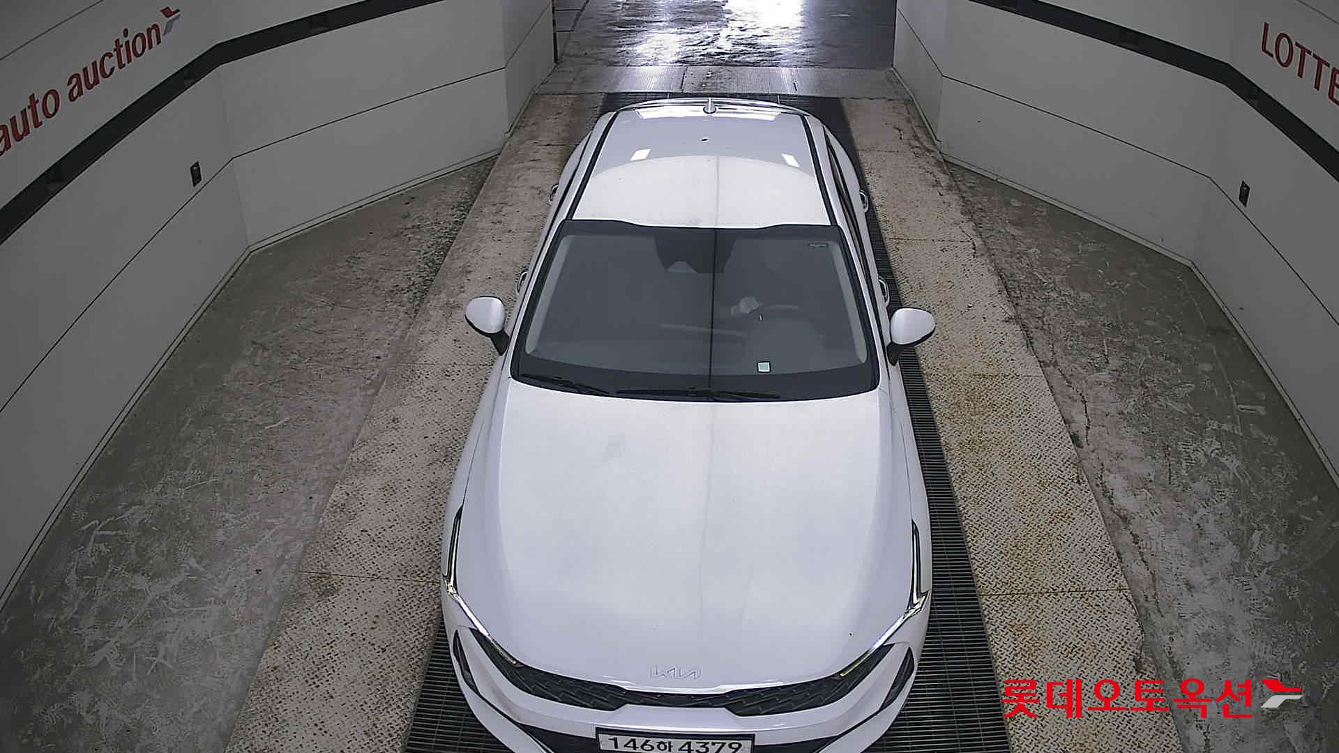 2022 - kia k5