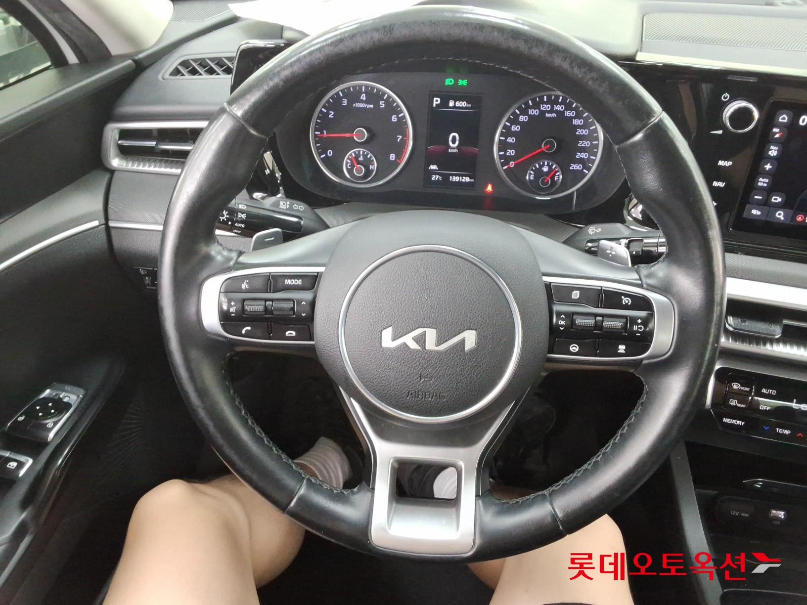 2022 - kia k5