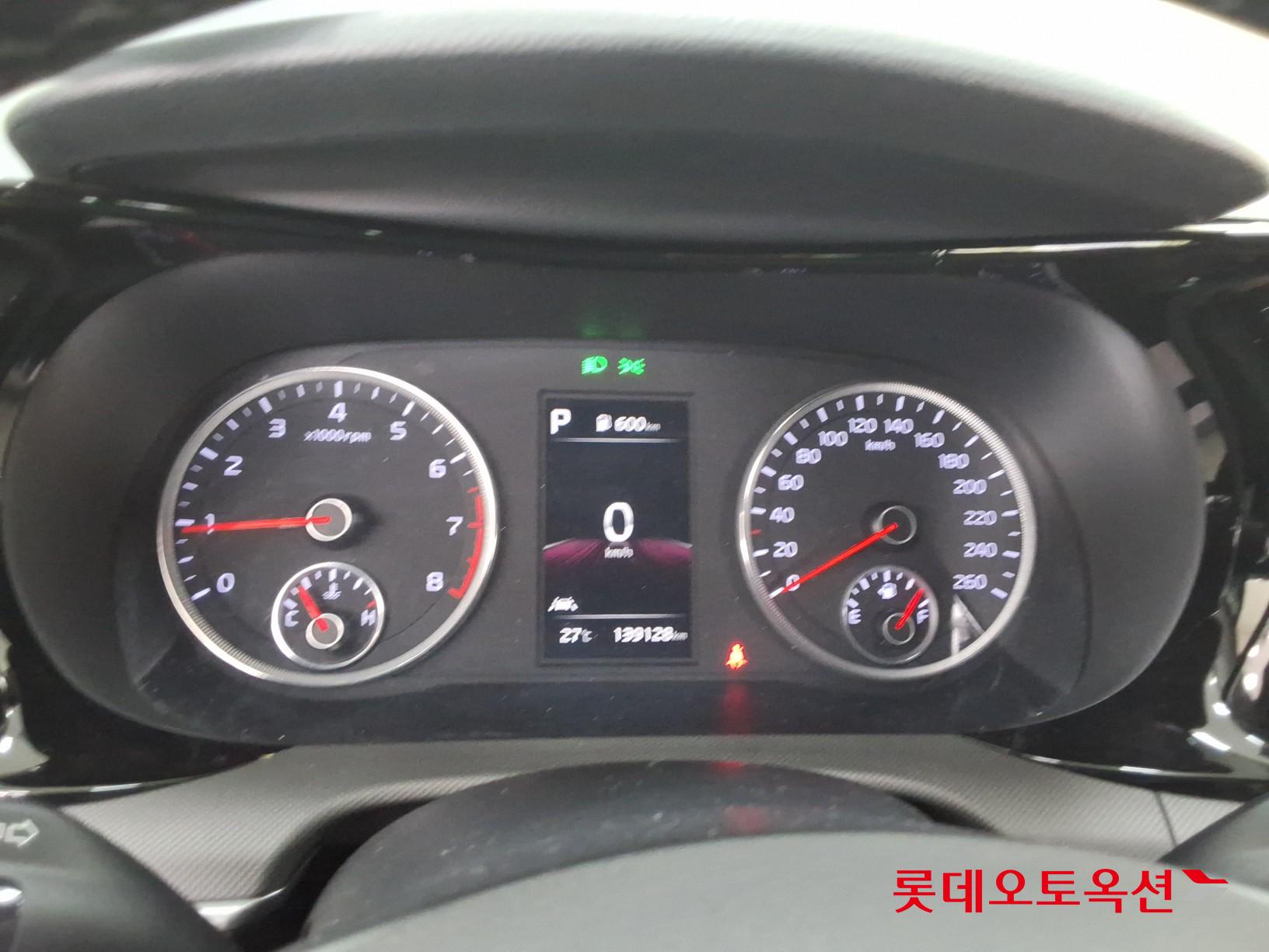 2022 - kia k5
