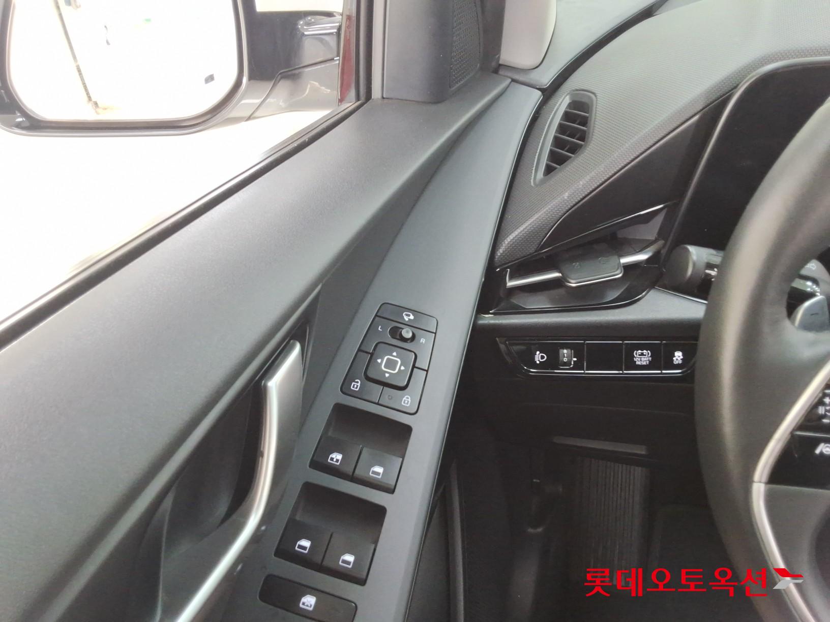 2022 - kia niro