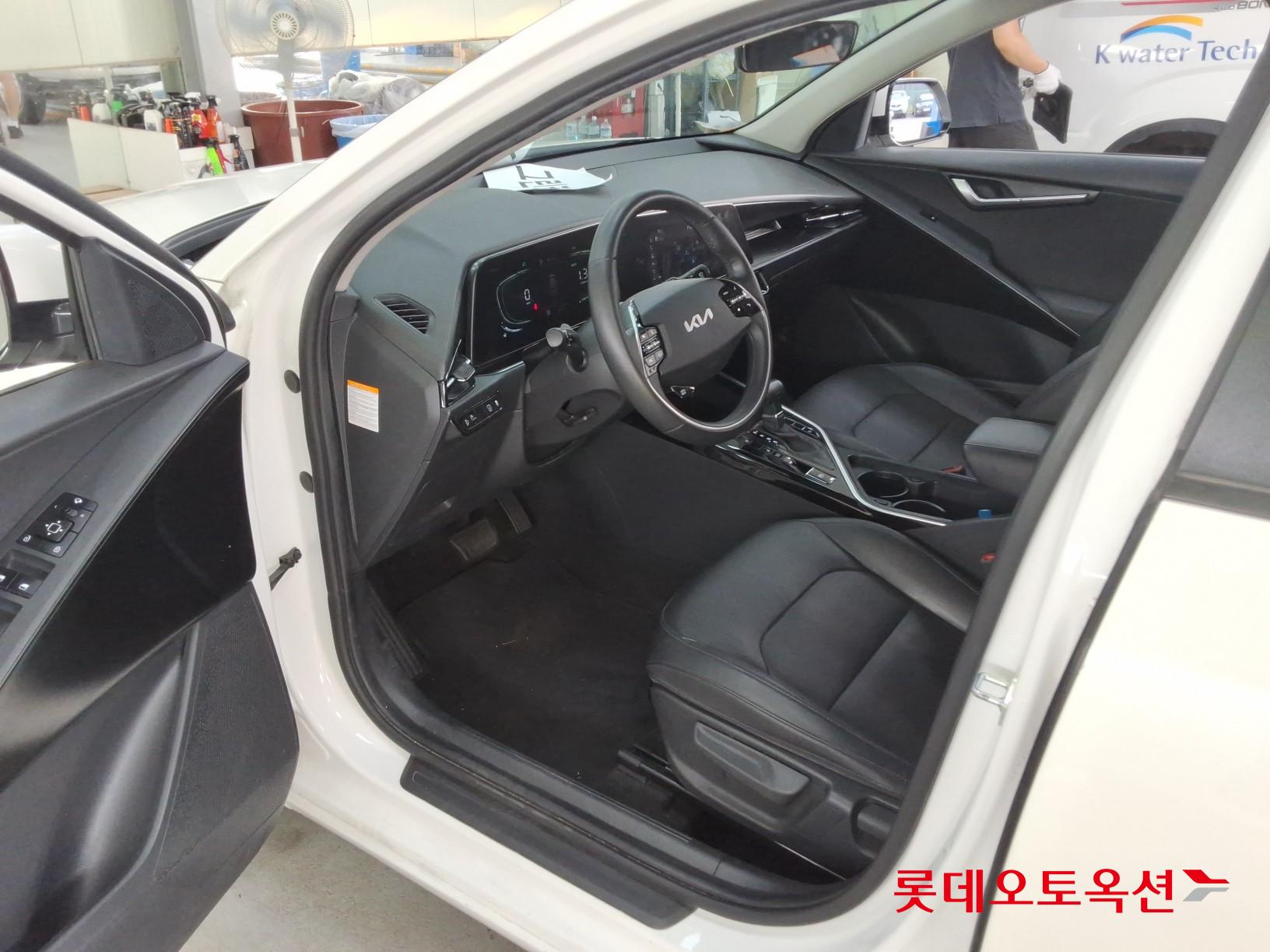 2022 - kia niro