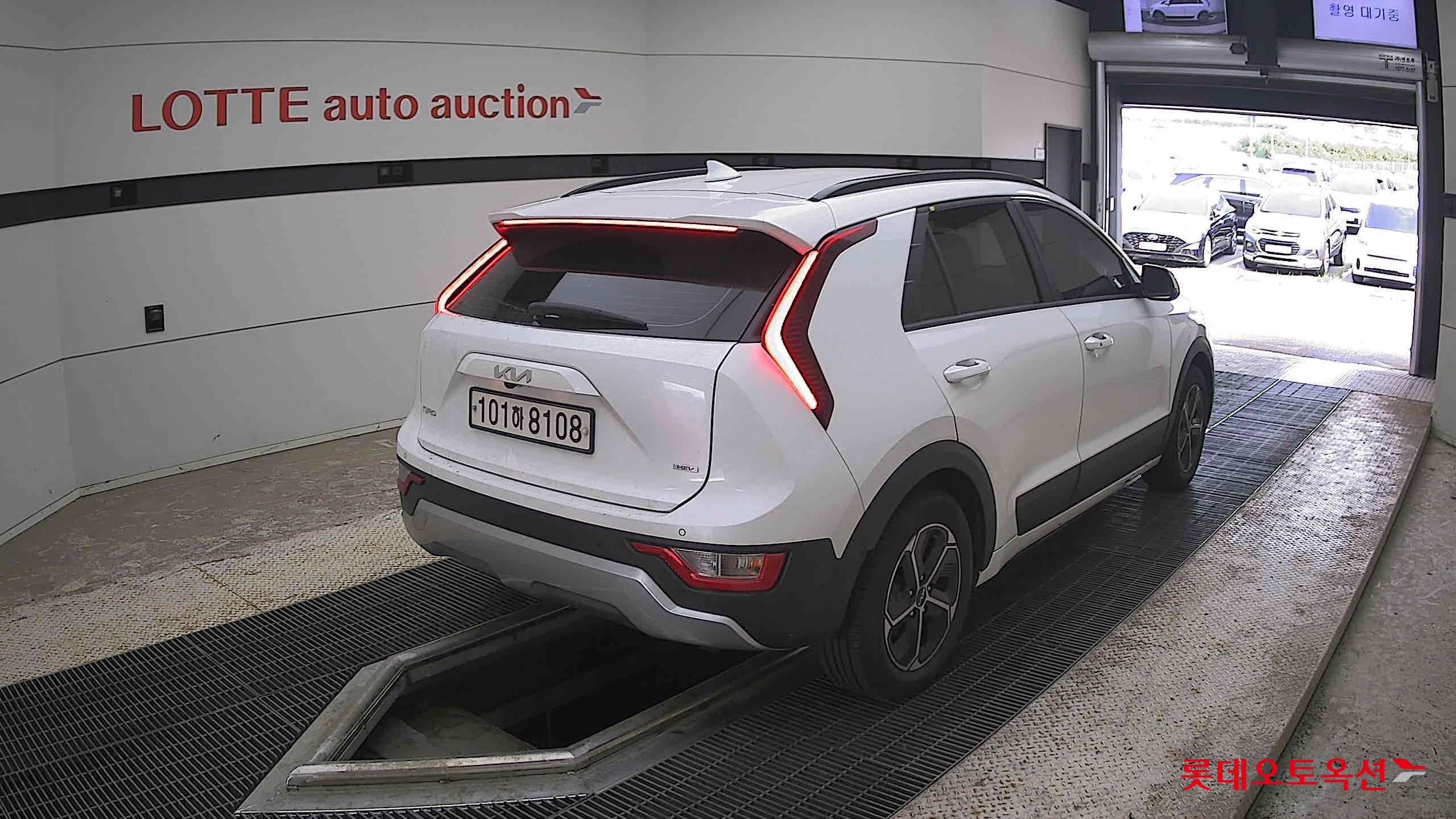 2022 - kia niro