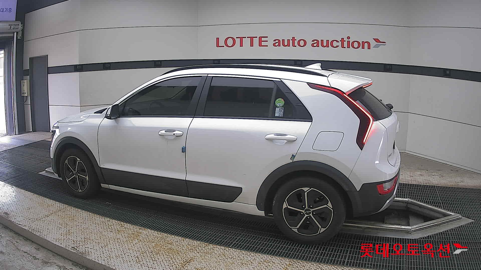 2022 - kia niro