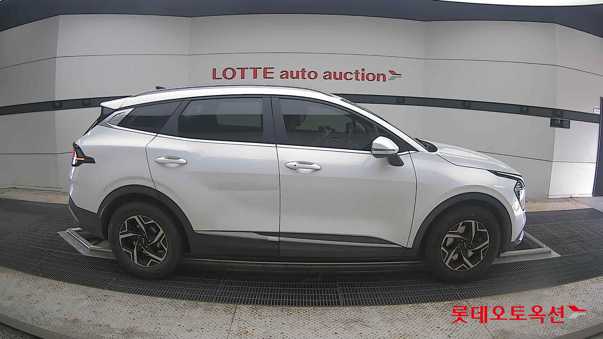 2022 - kia sportage