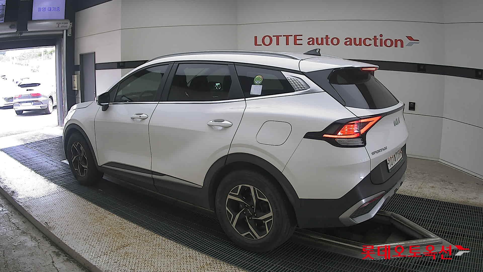 2022 - kia sportage