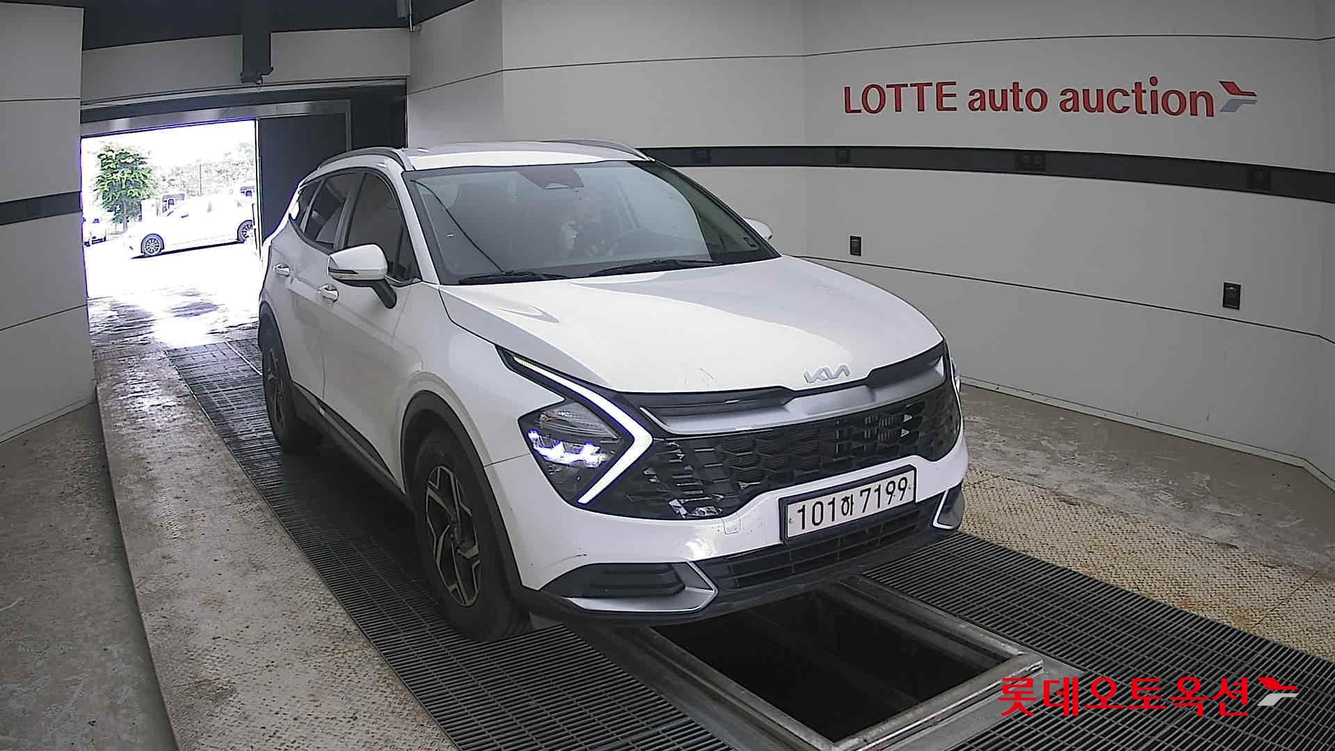 2022 - kia sportage