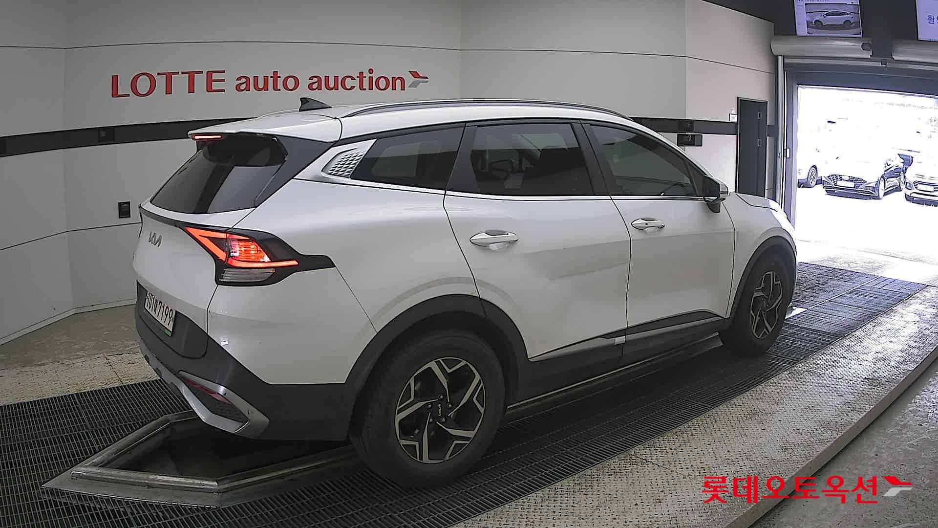 2022 - kia sportage