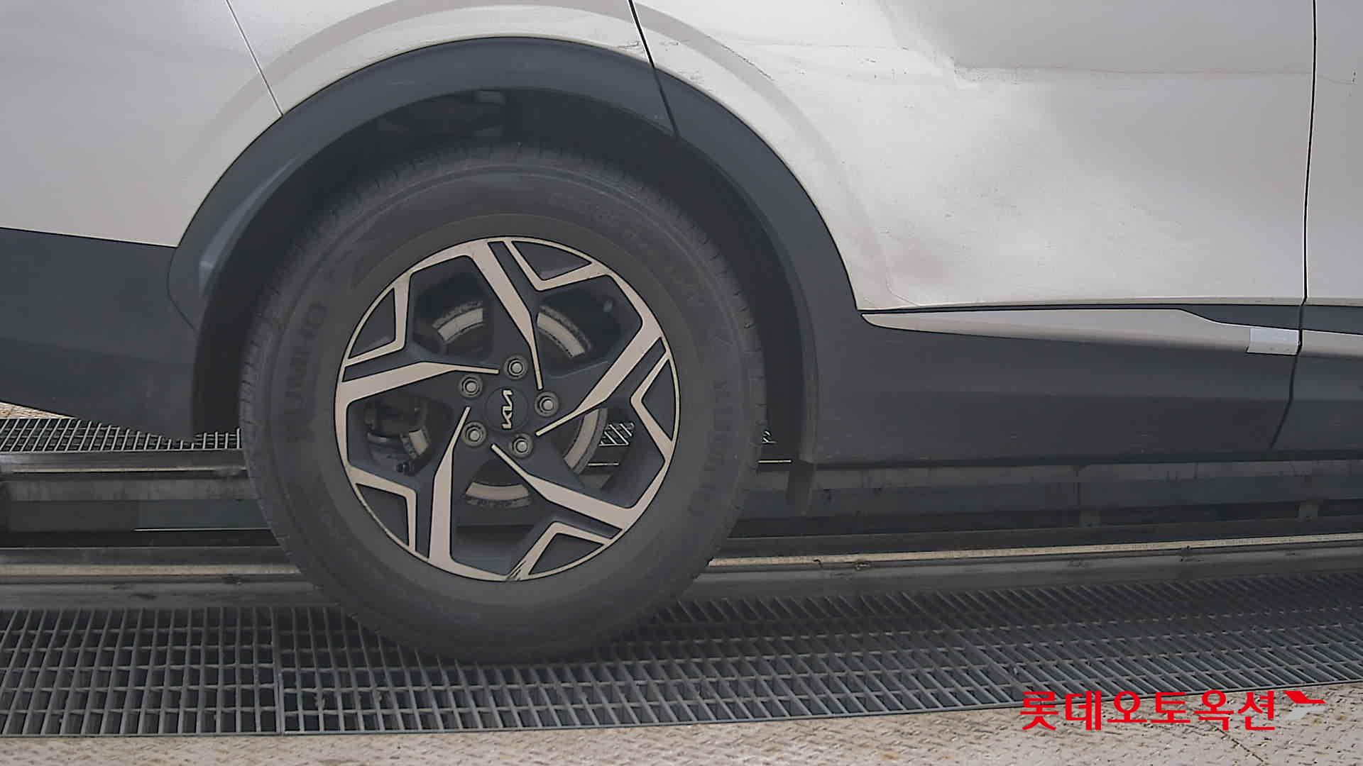2022 - kia sportage