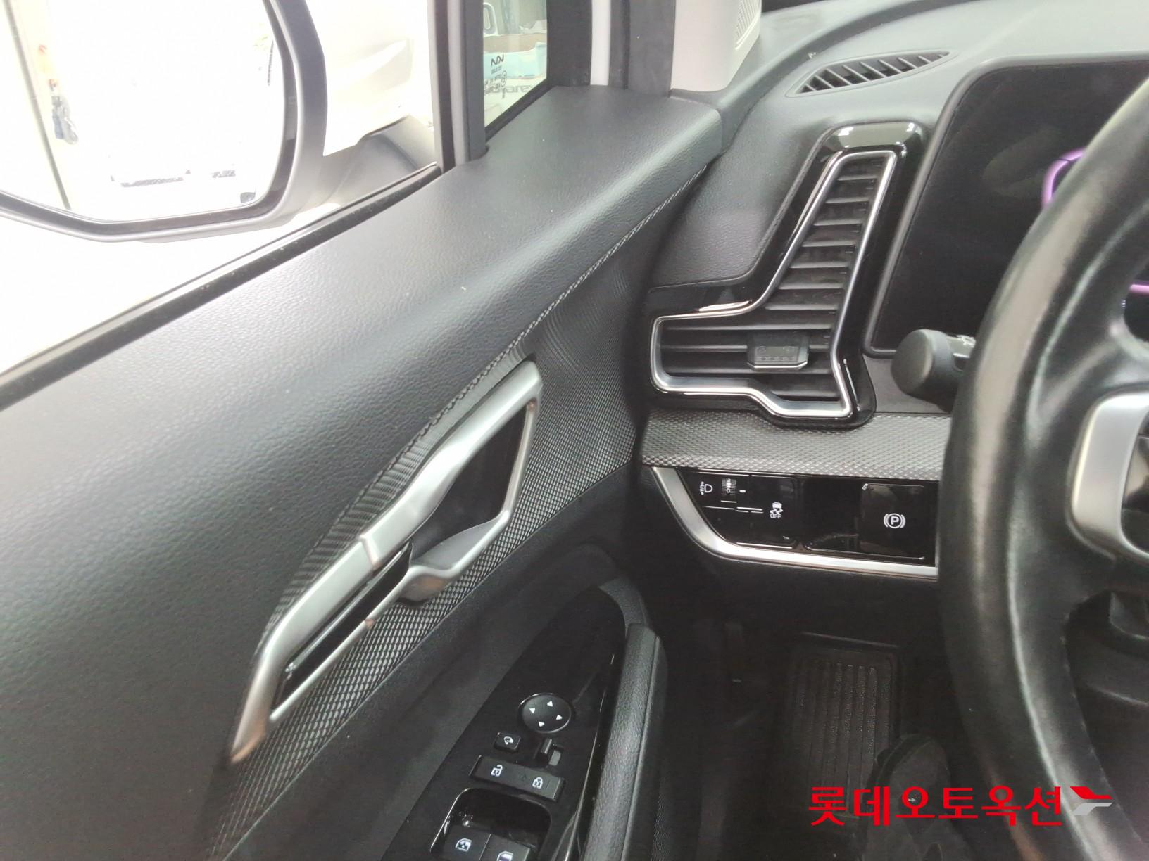 2022 - kia sportage
