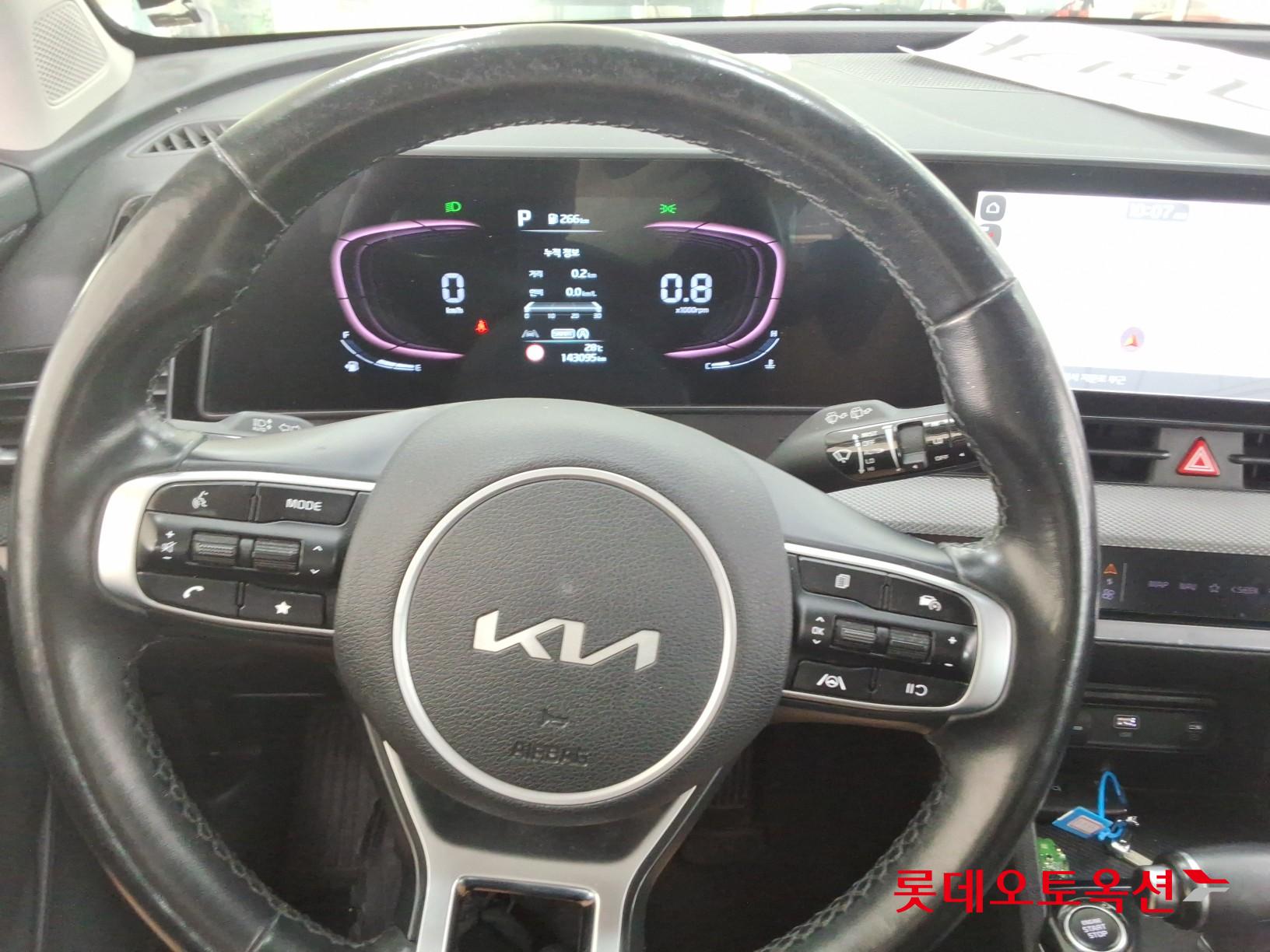 2022 - kia sportage