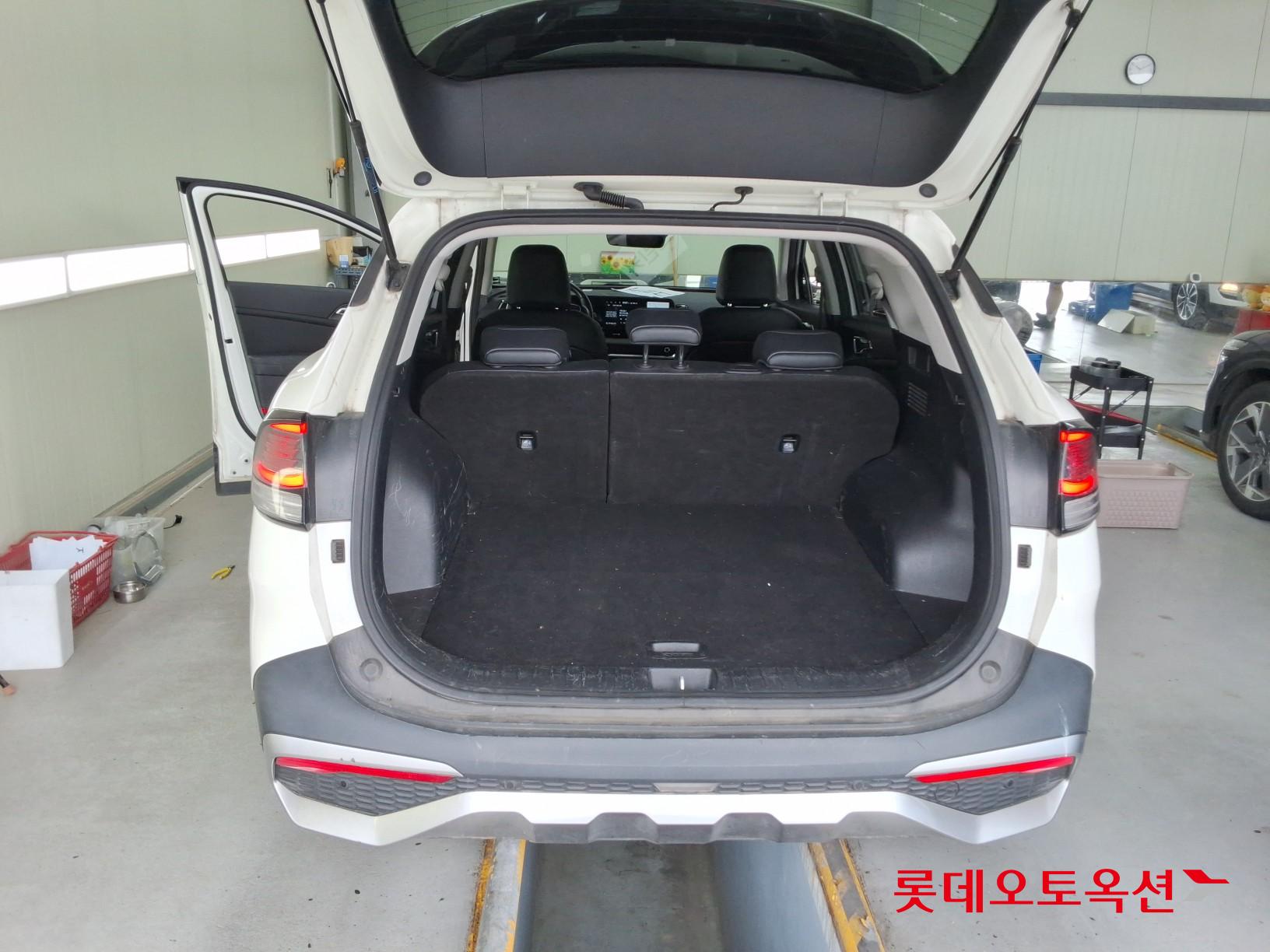 2022 - kia sportage