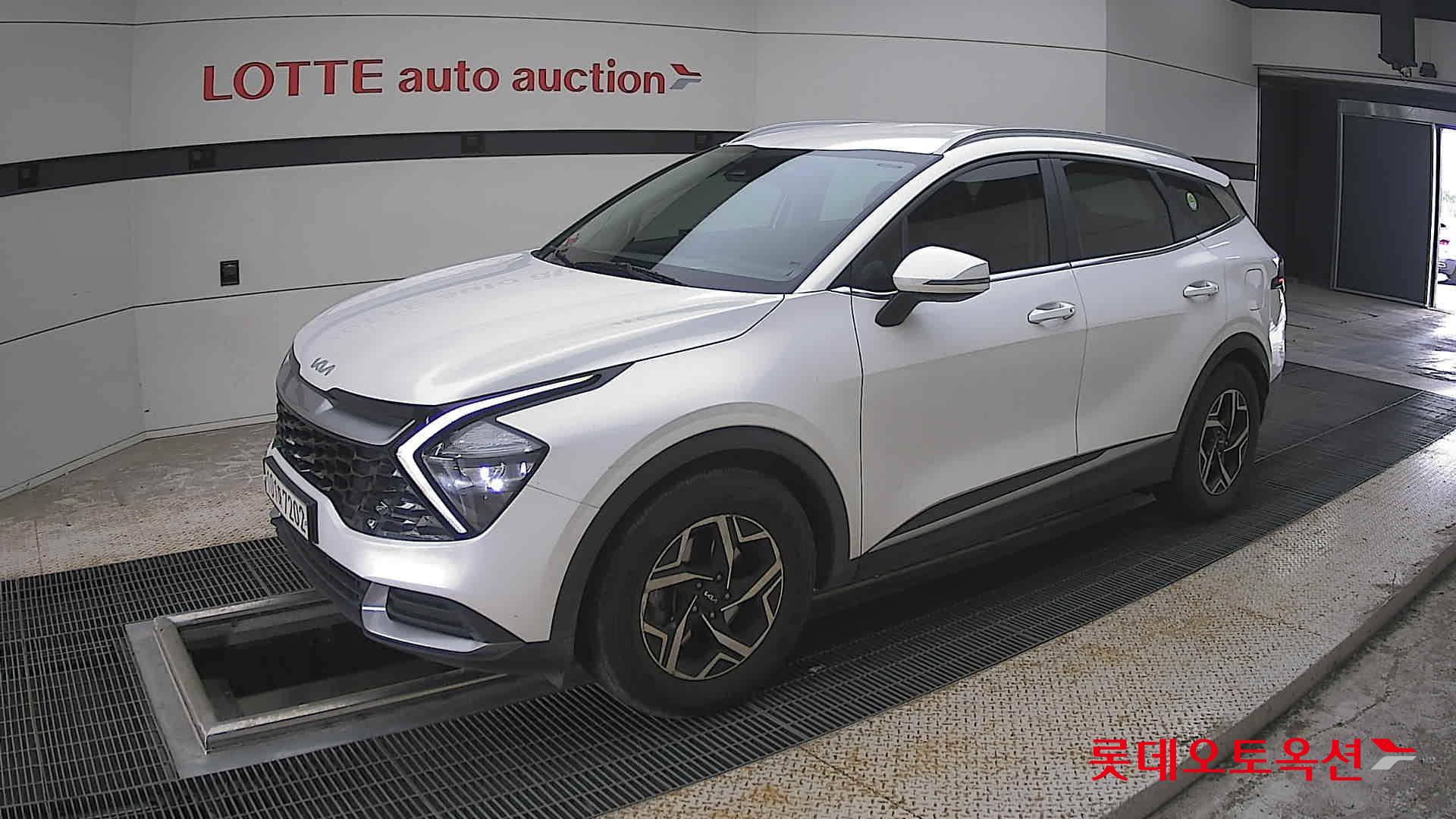 2022 - kia sportage