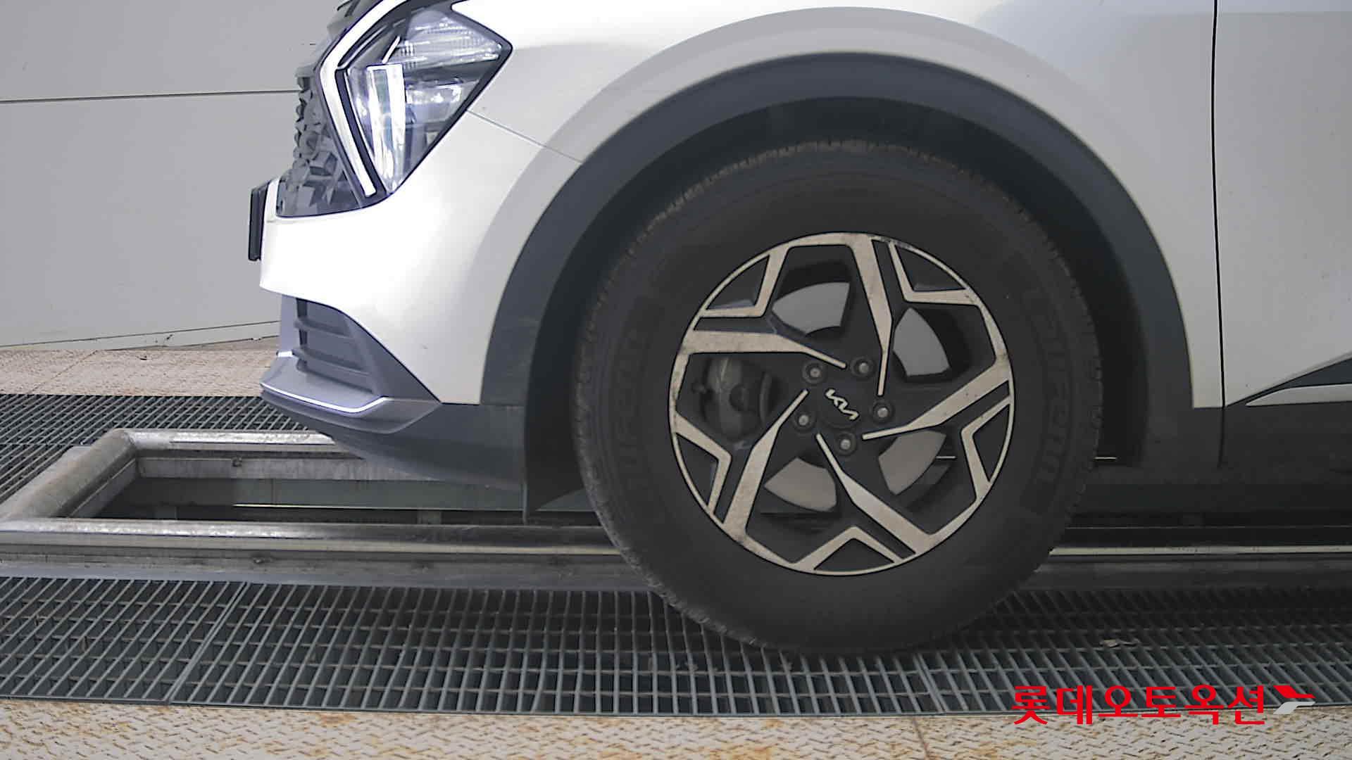 2022 - kia sportage