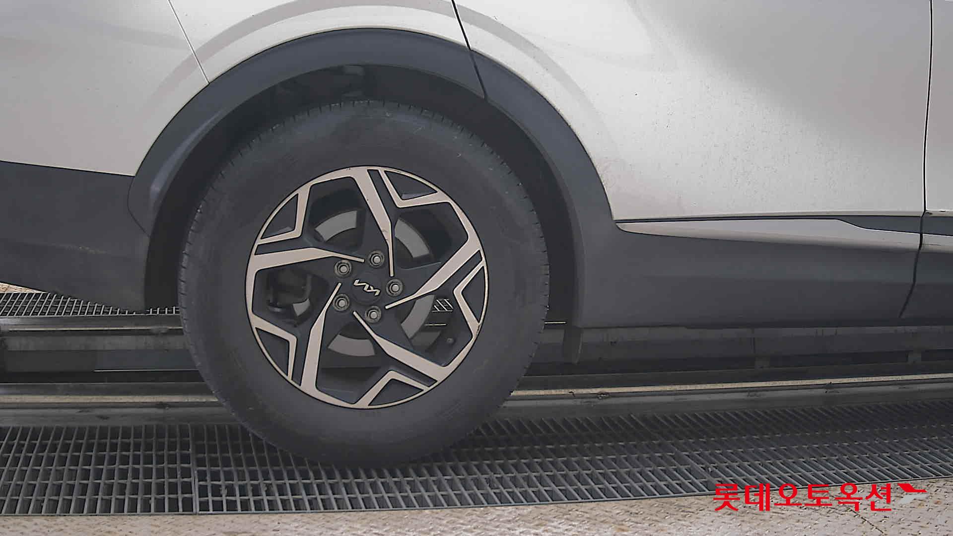 2022 - kia sportage