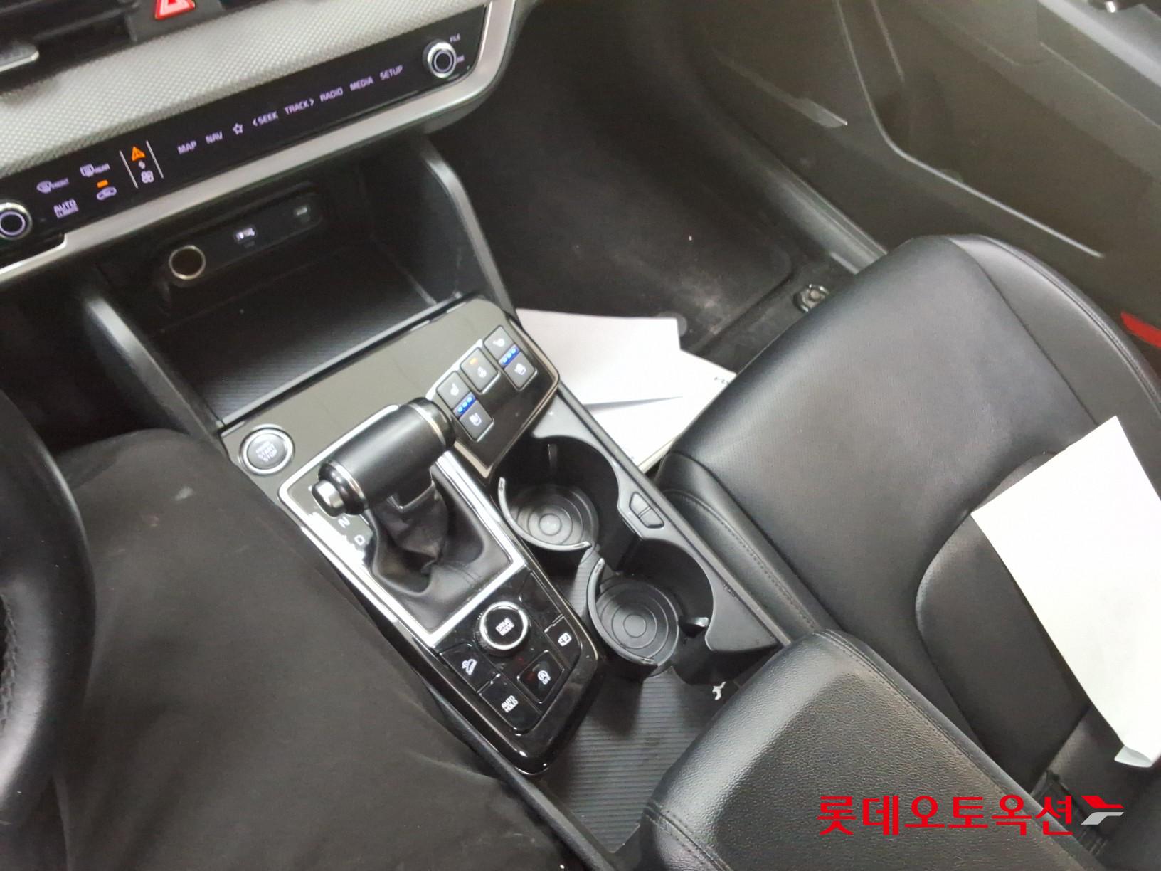 2022 - kia sportage