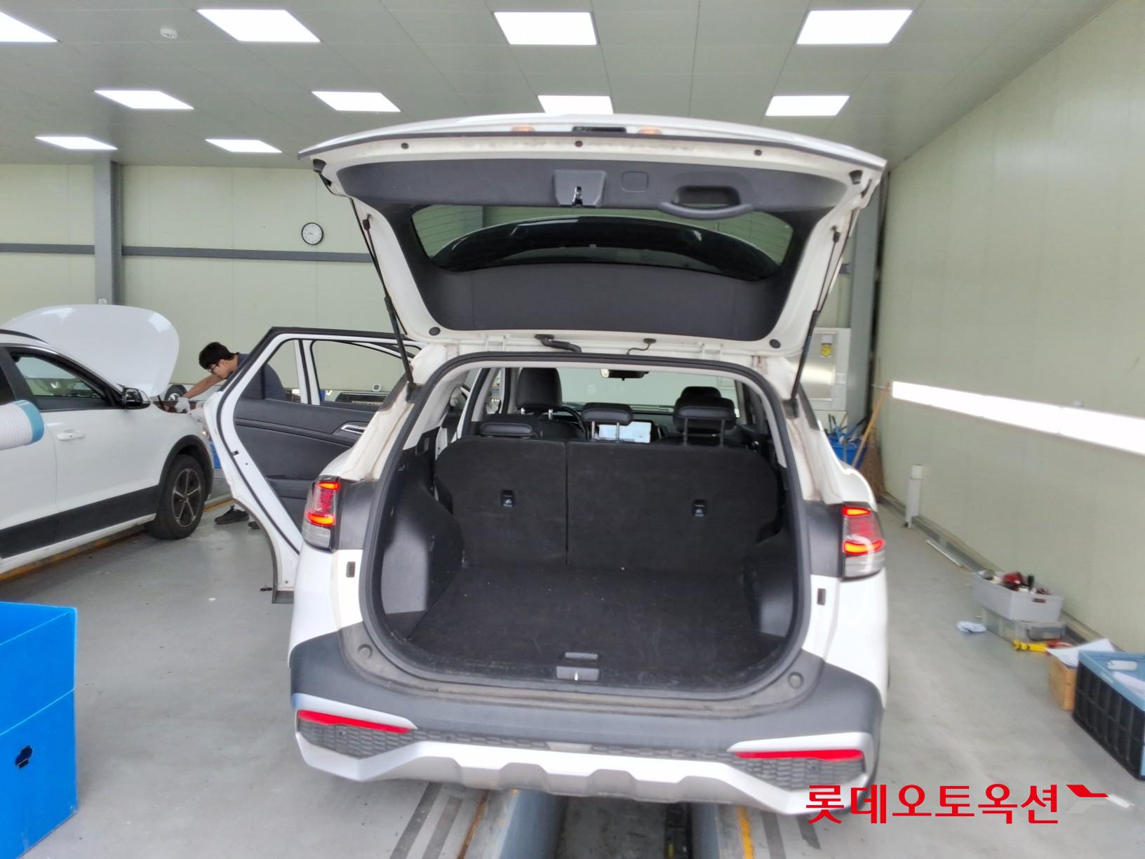 2022 - kia sportage