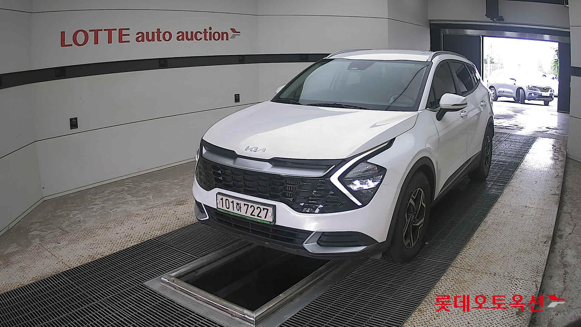 2022 - kia sportage