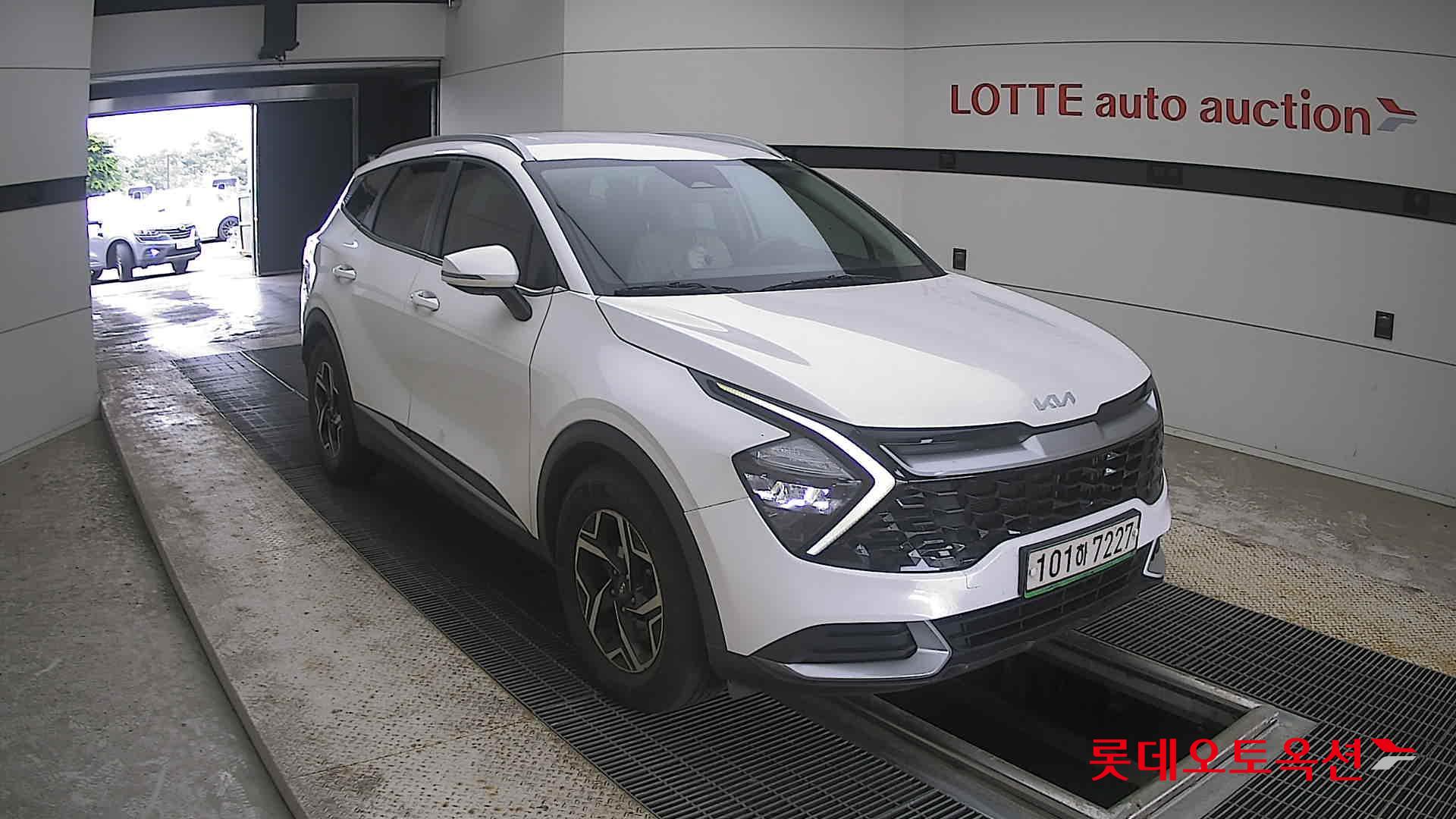 2022 - kia sportage