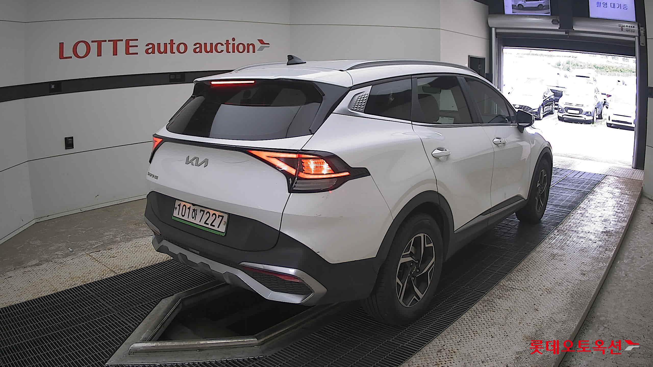2022 - kia sportage