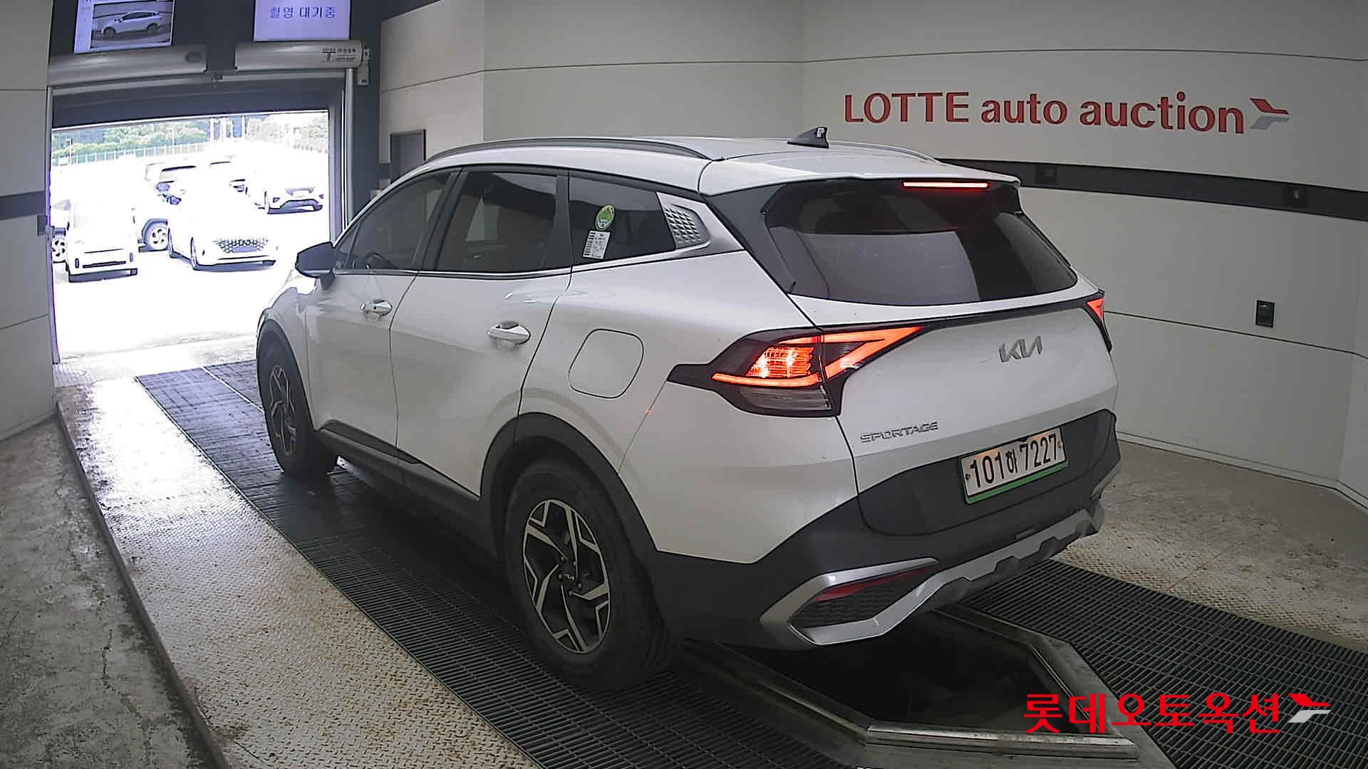 2022 - kia sportage