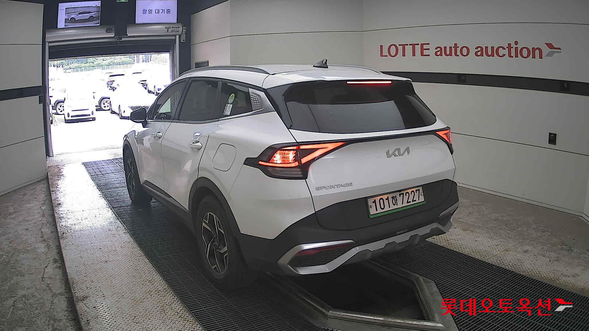 2022 - kia sportage