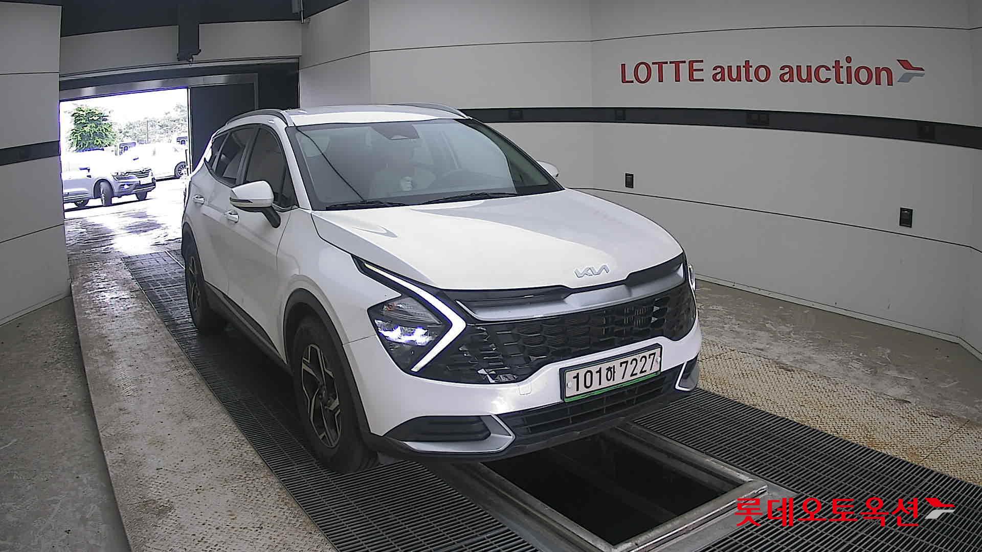 2022 - kia sportage