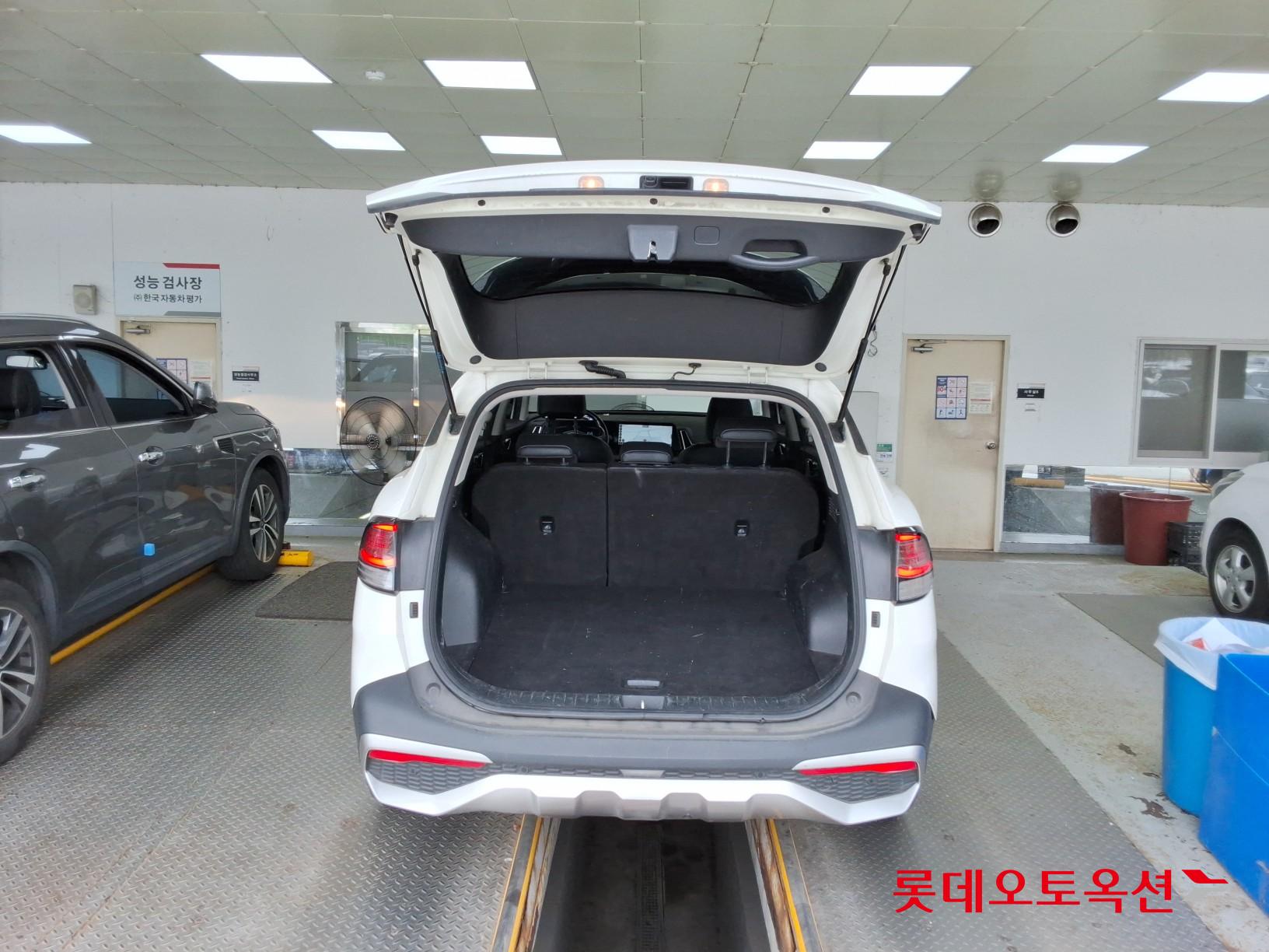 2022 - kia sportage