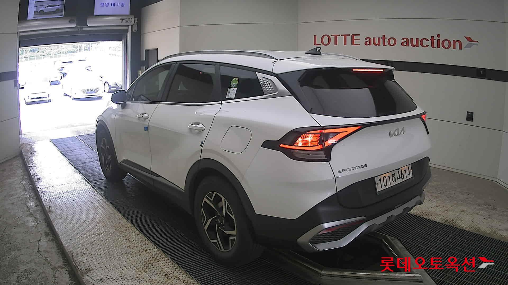 2022 - kia sportage