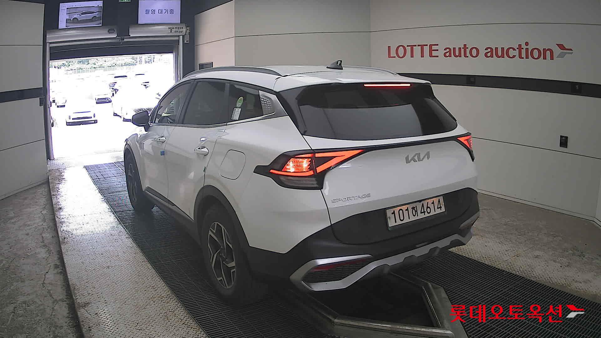 2022 - kia sportage