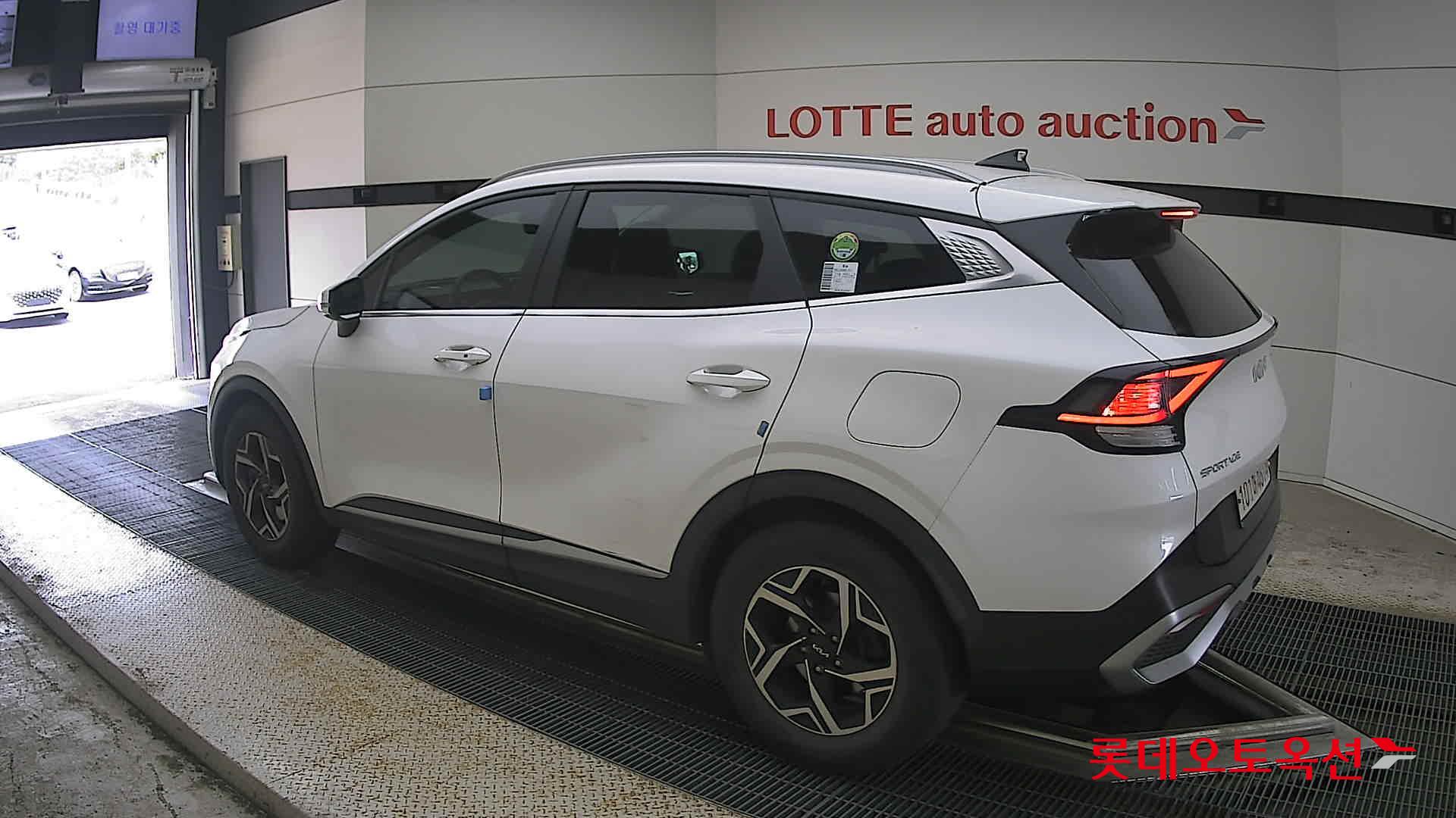 2022 - kia sportage
