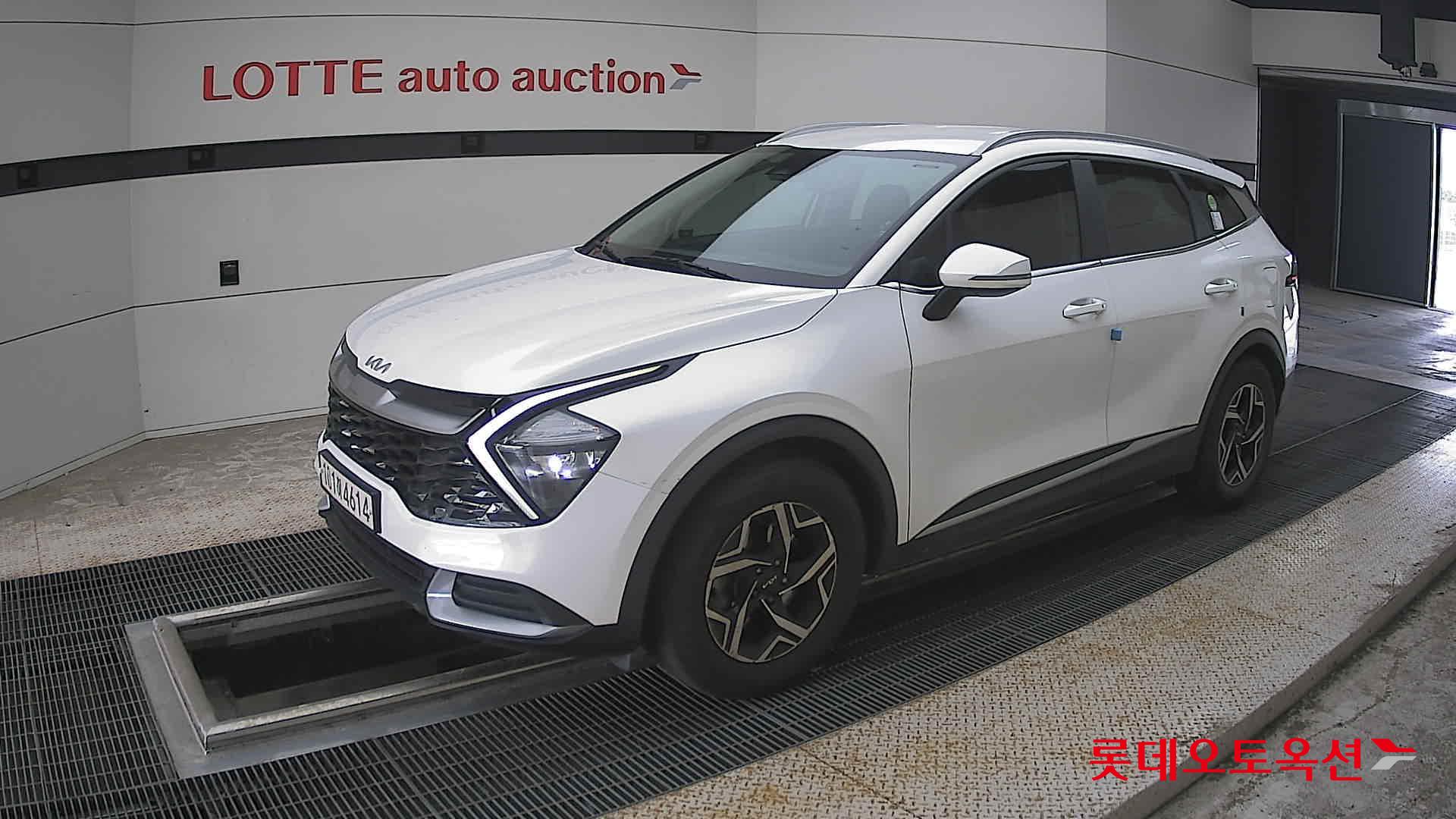 2022 - kia sportage
