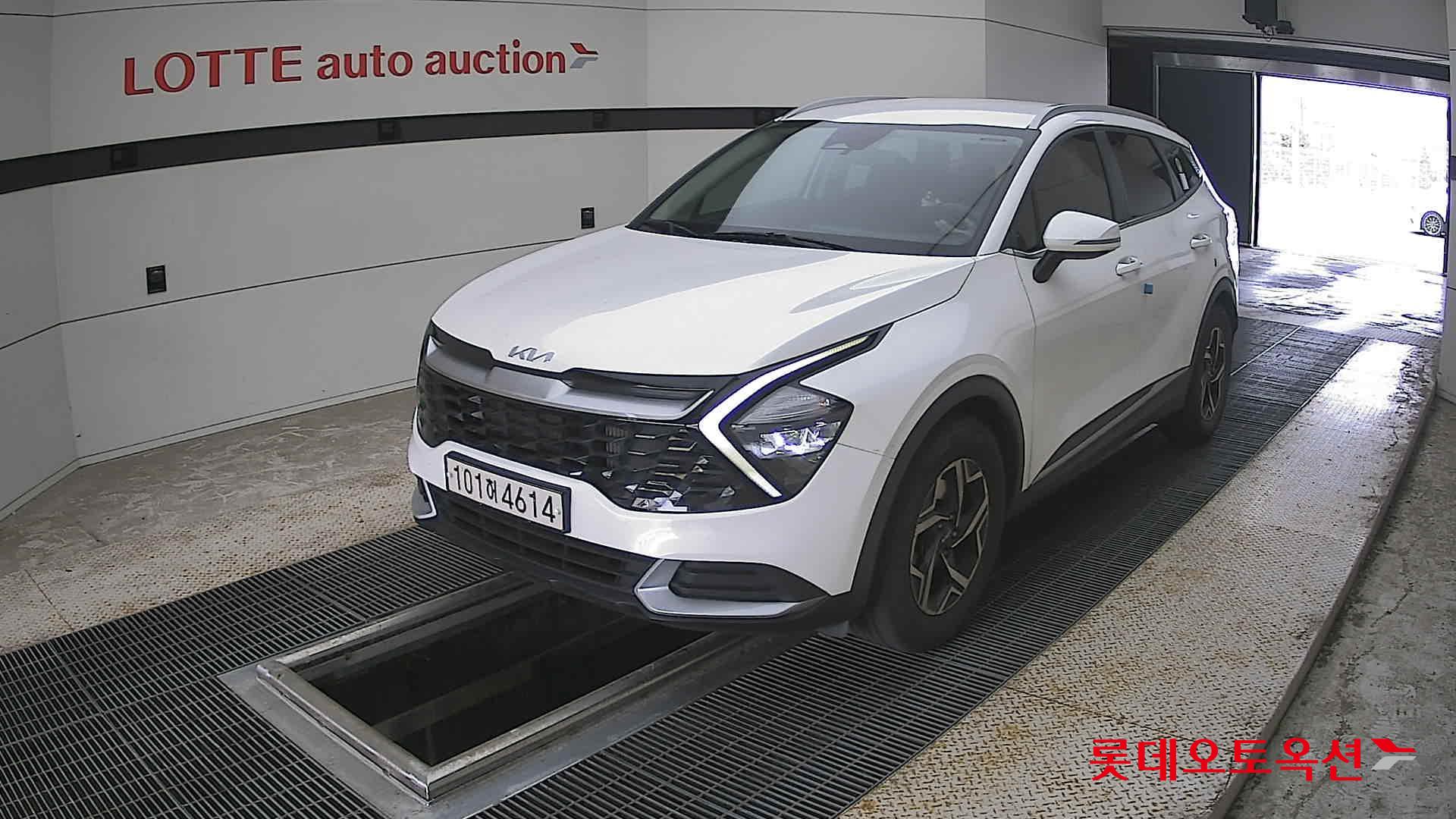 2022 - kia sportage