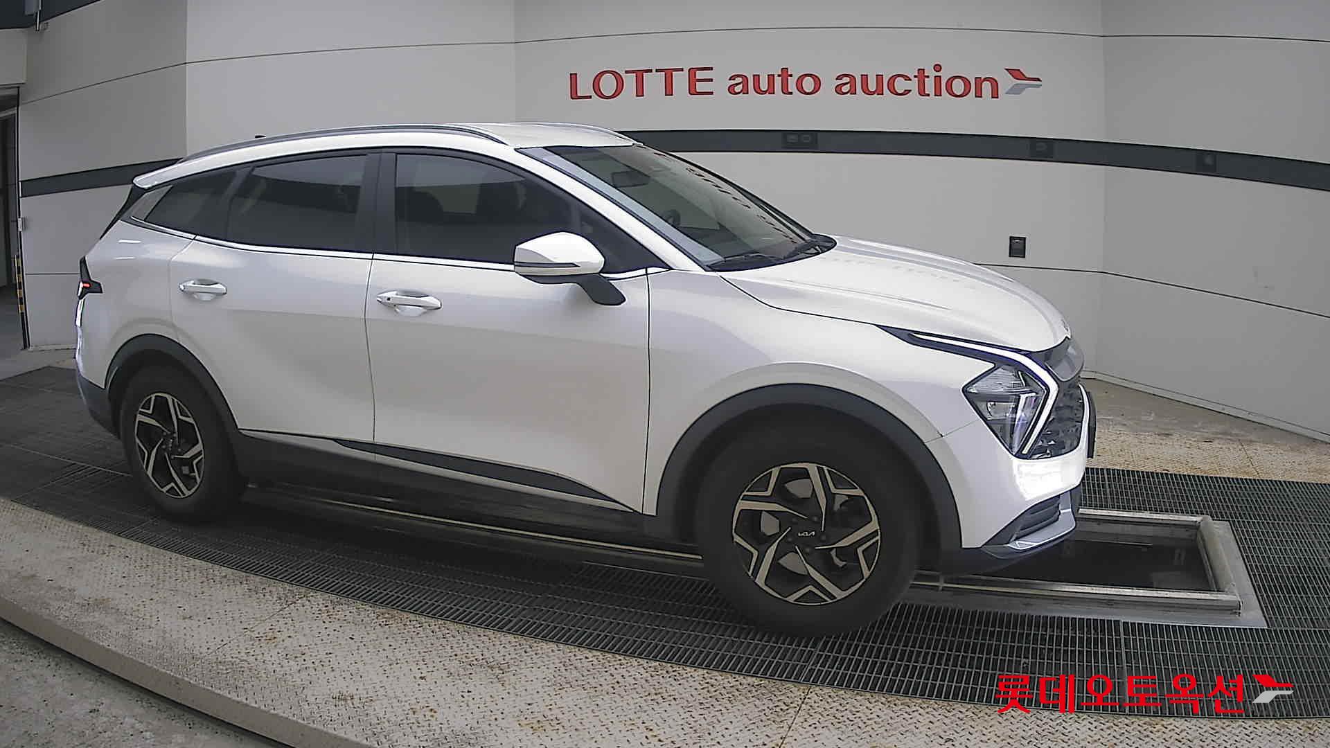 2022 - kia sportage
