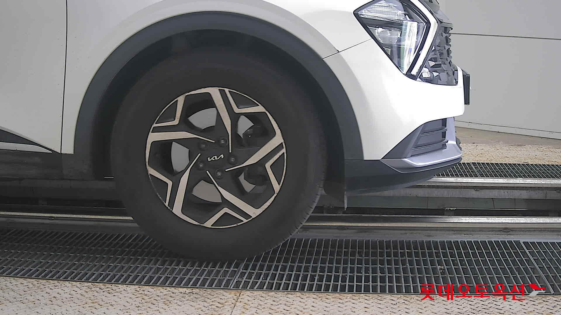 2022 - kia sportage