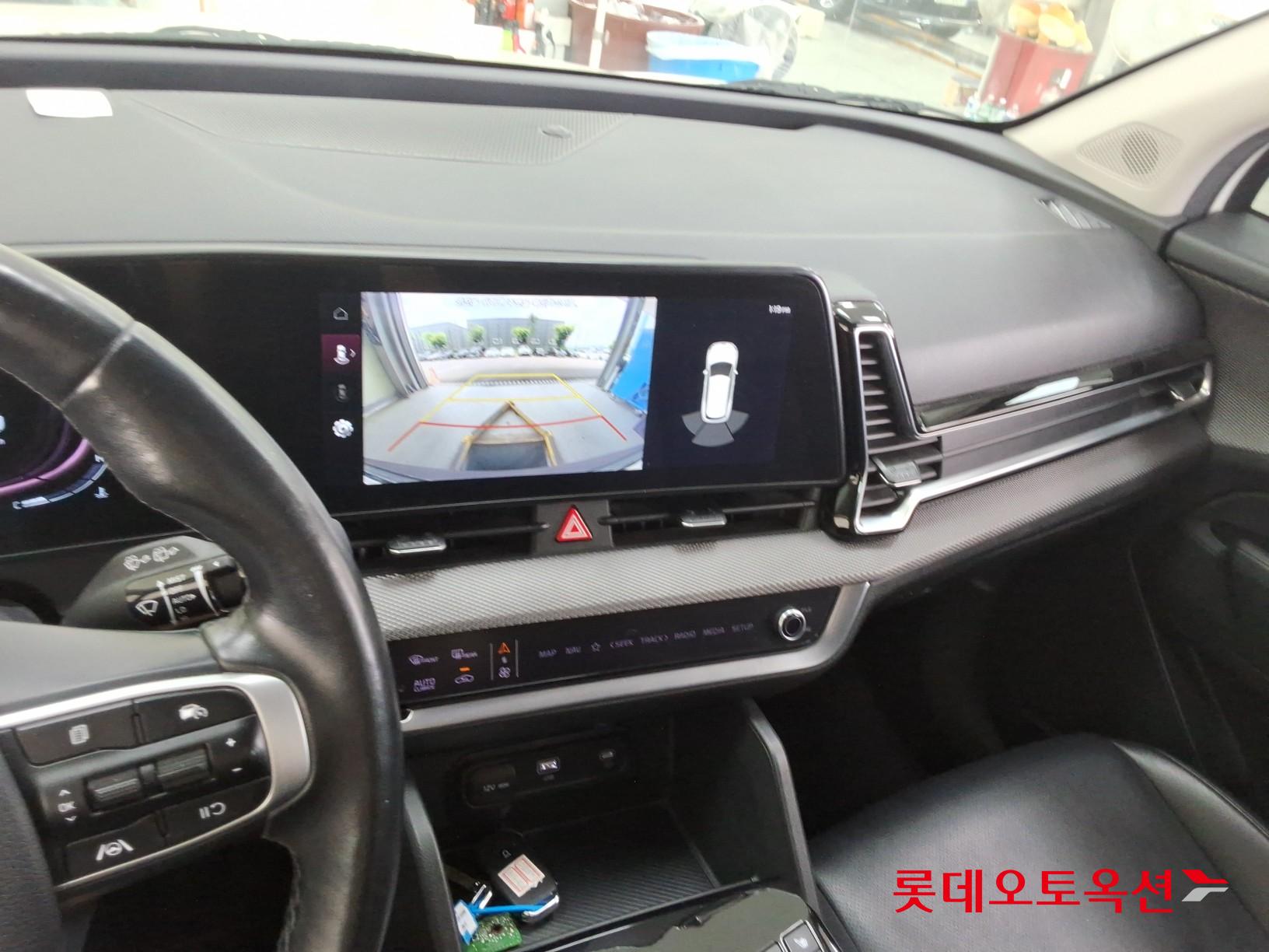 2022 - kia sportage