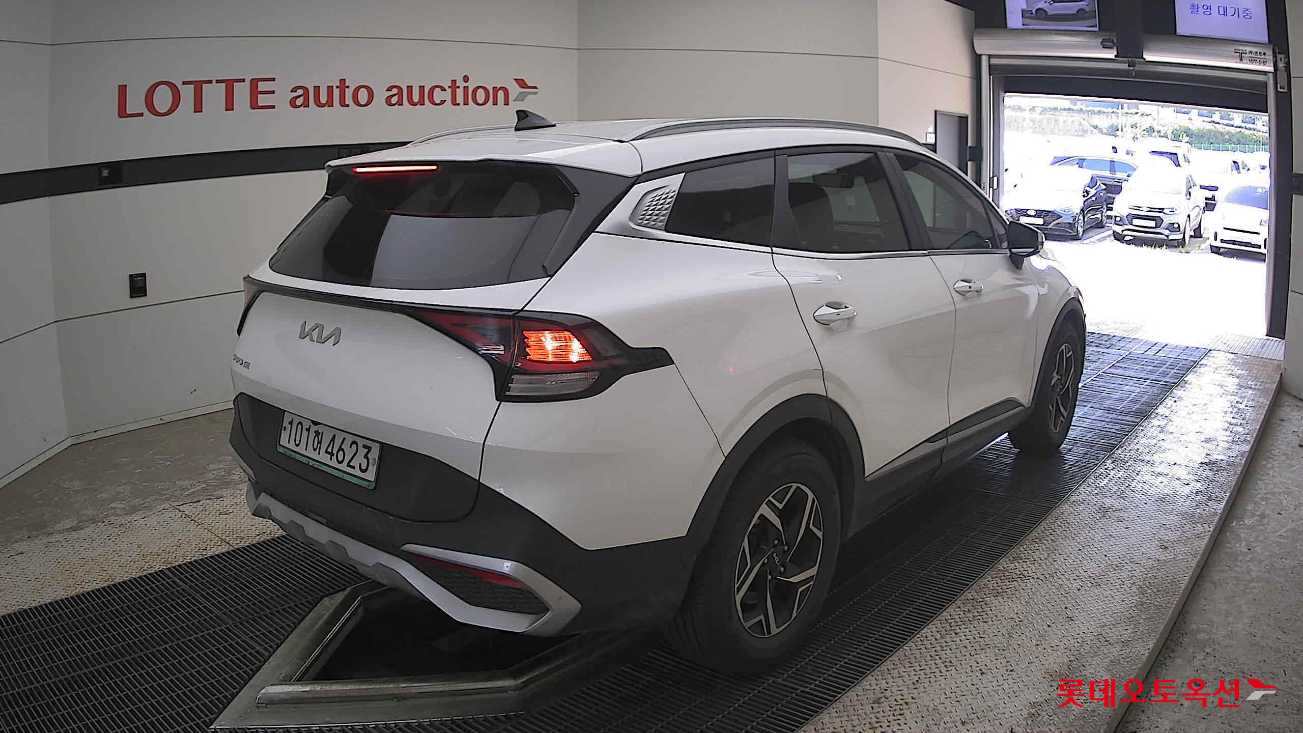 2022 - kia sportage