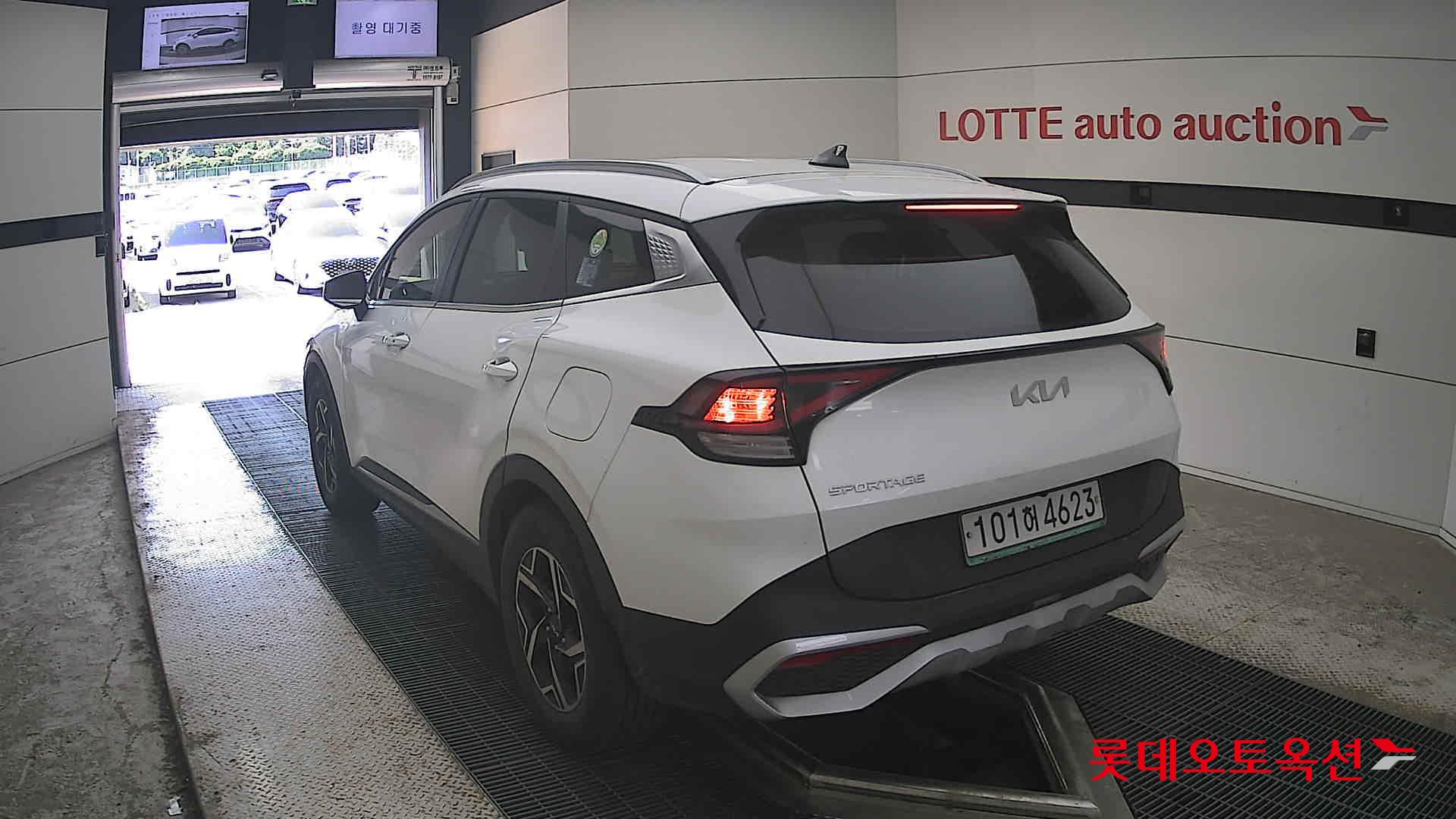2022 - kia sportage